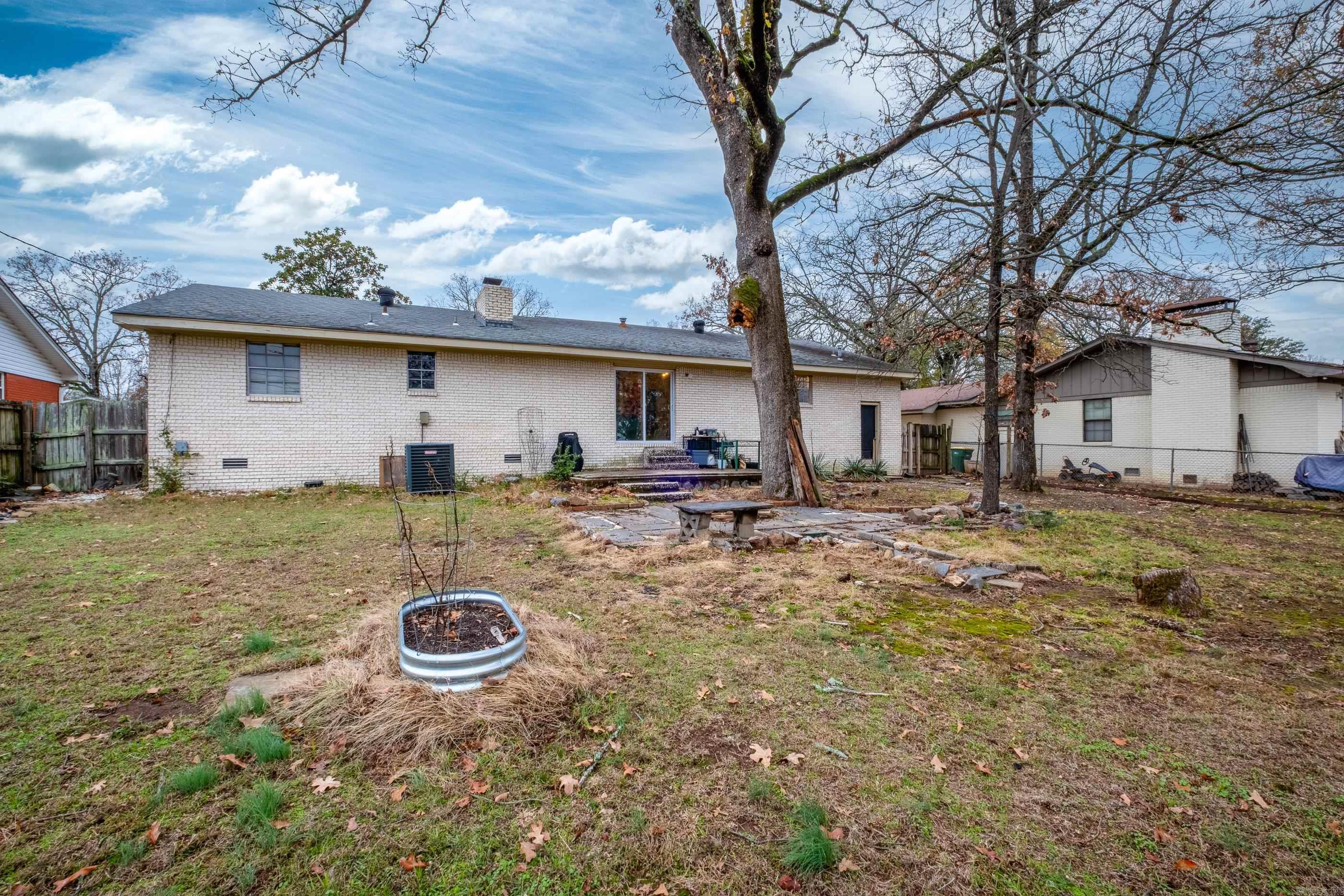 308 S Longfield