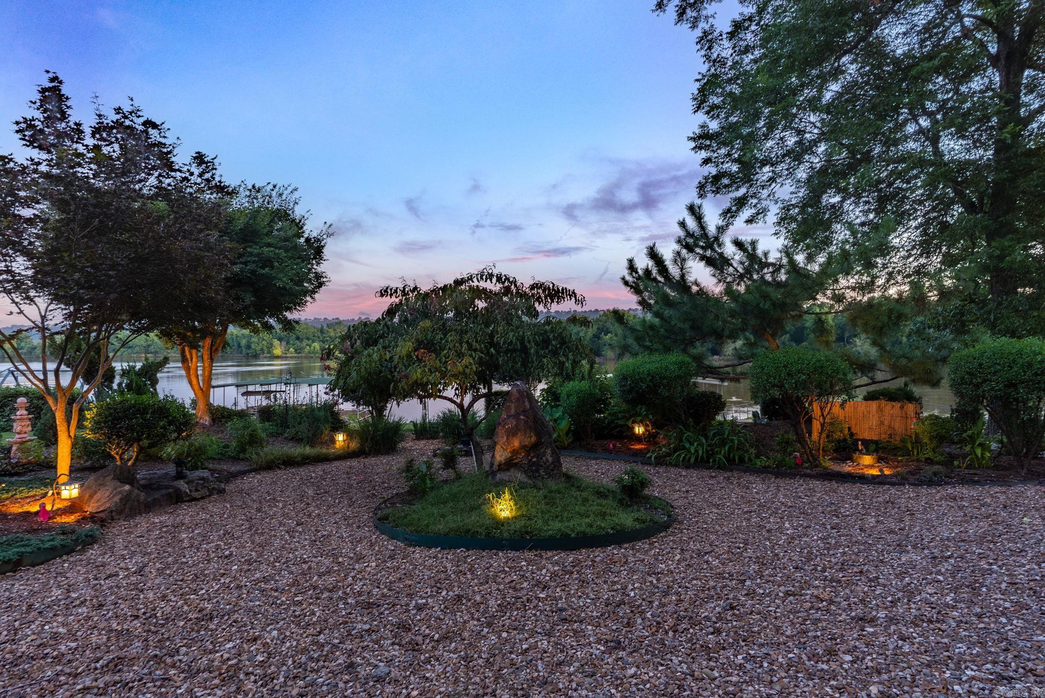 7 Crystal Mountain Cove