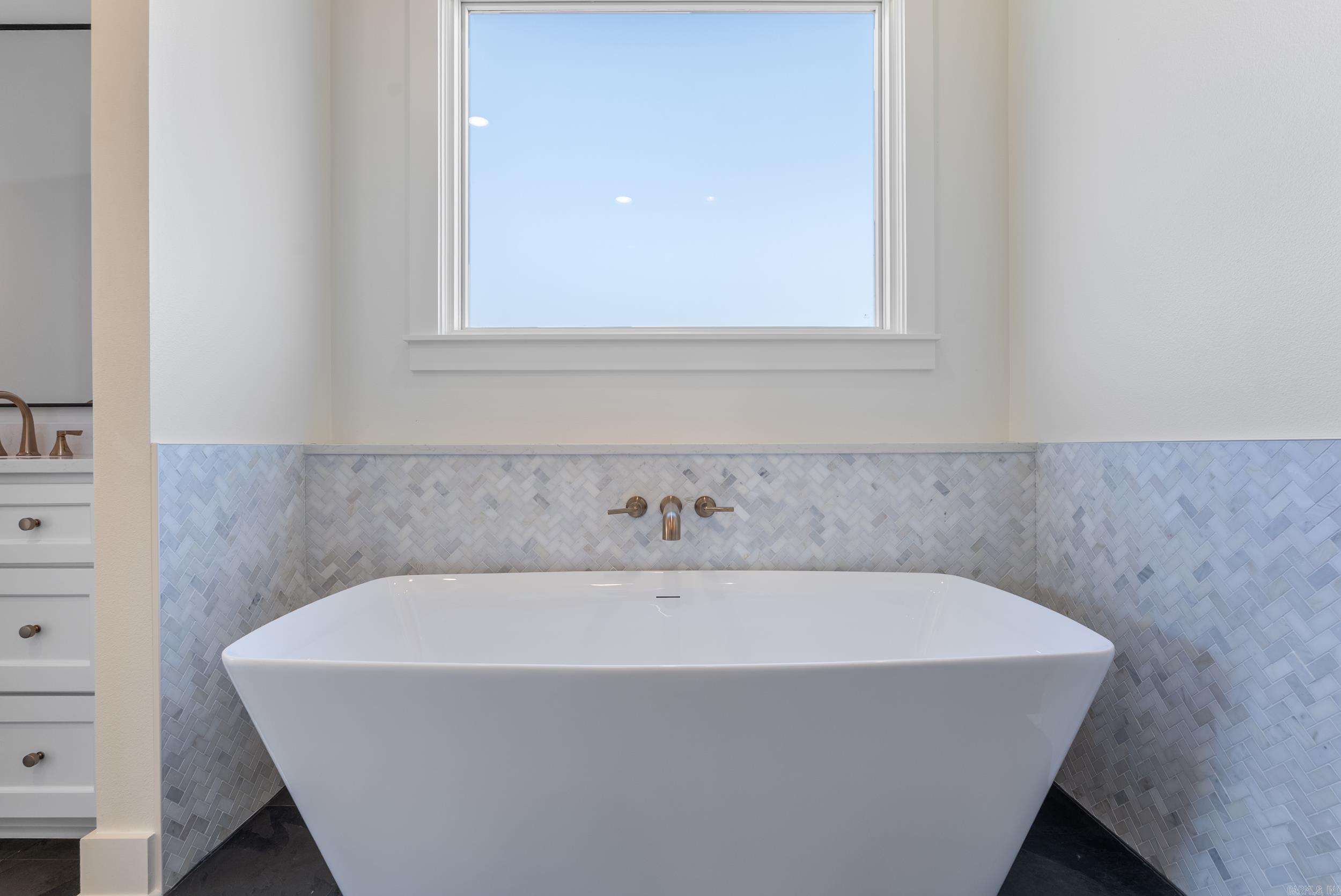 1635 Southwinds Drive