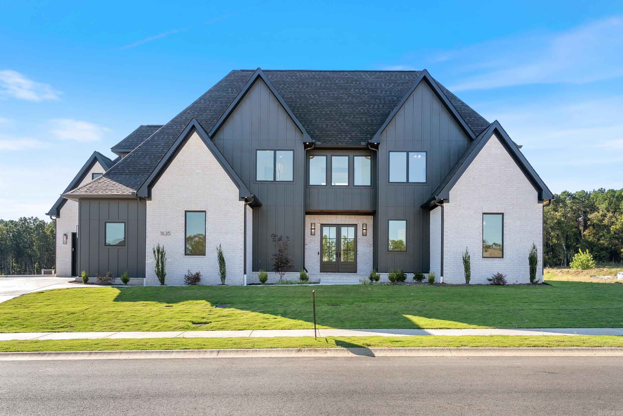 1635 Southwinds Drive