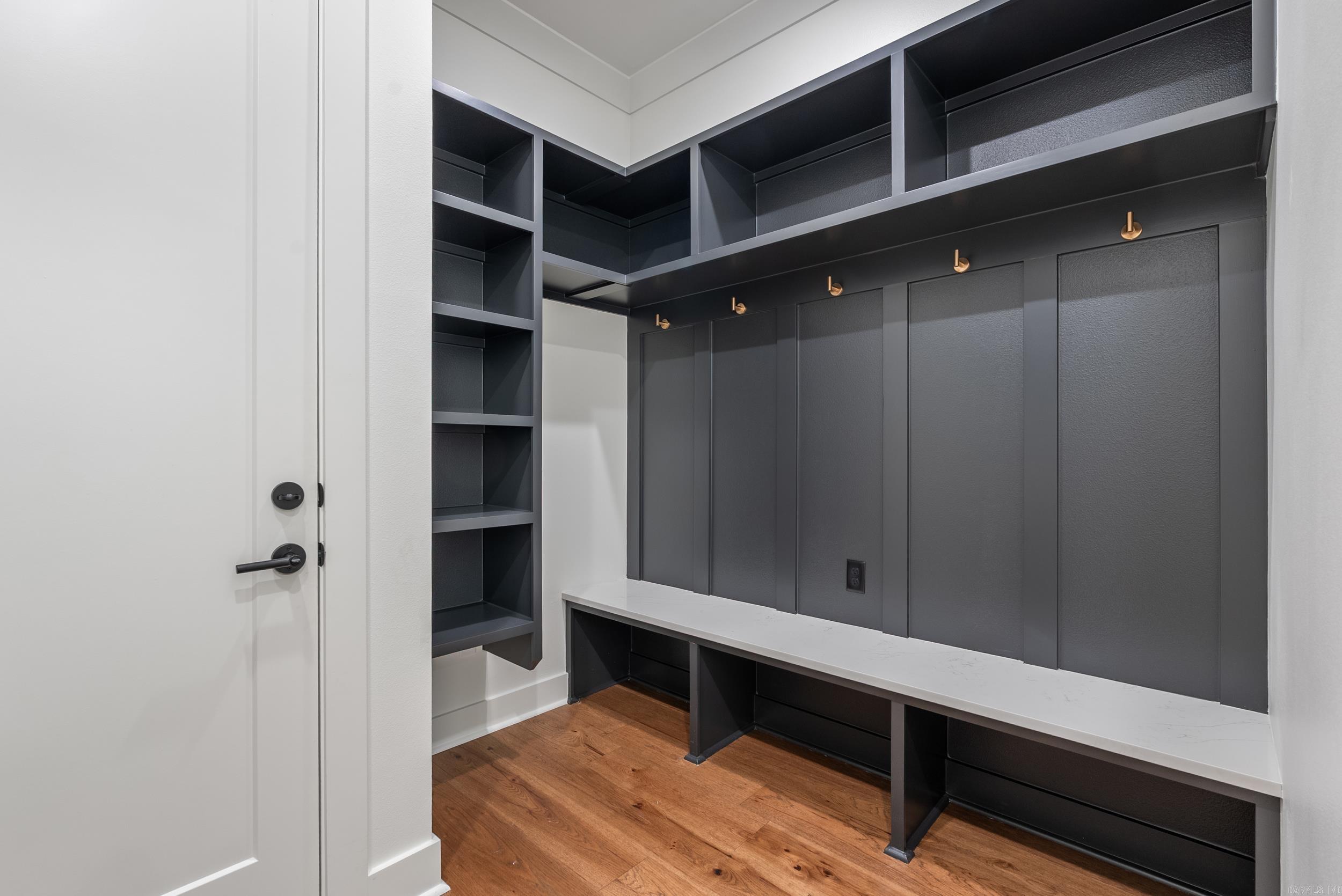 1635 Southwinds Drive