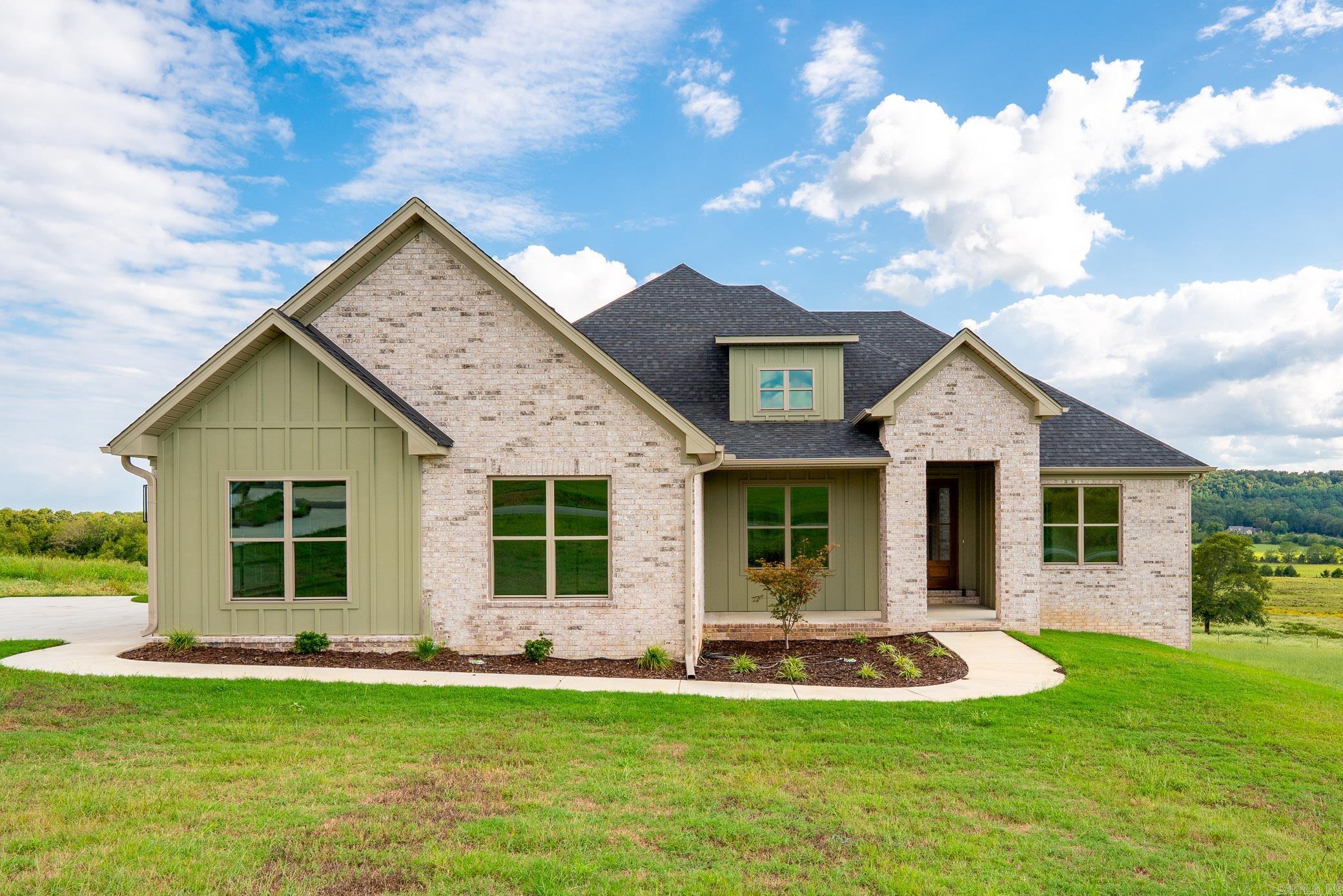 272 Castleberry Road