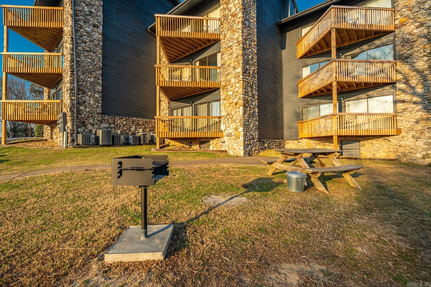 203 Stearns Point, Unit F-1