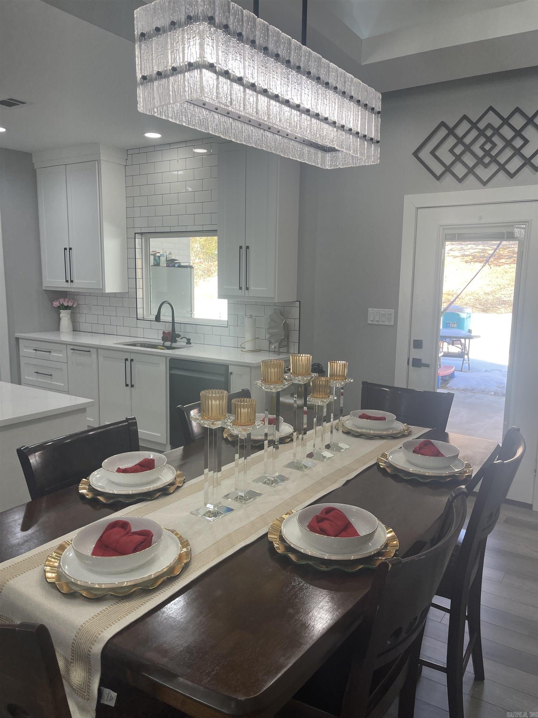 3011 Beauchamp Road
