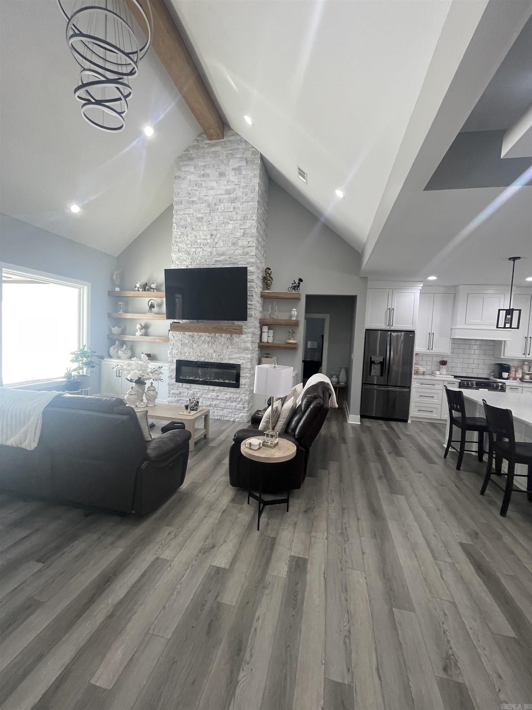 3011 Beauchamp Road