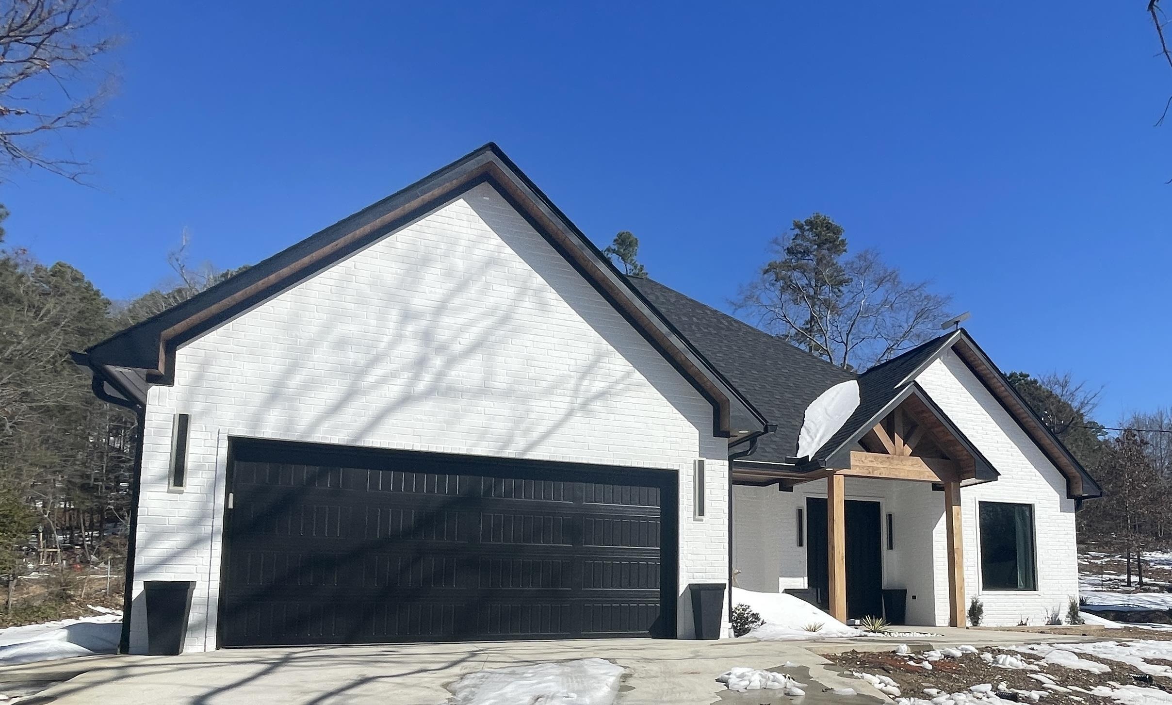 3011 Beauchamp Road