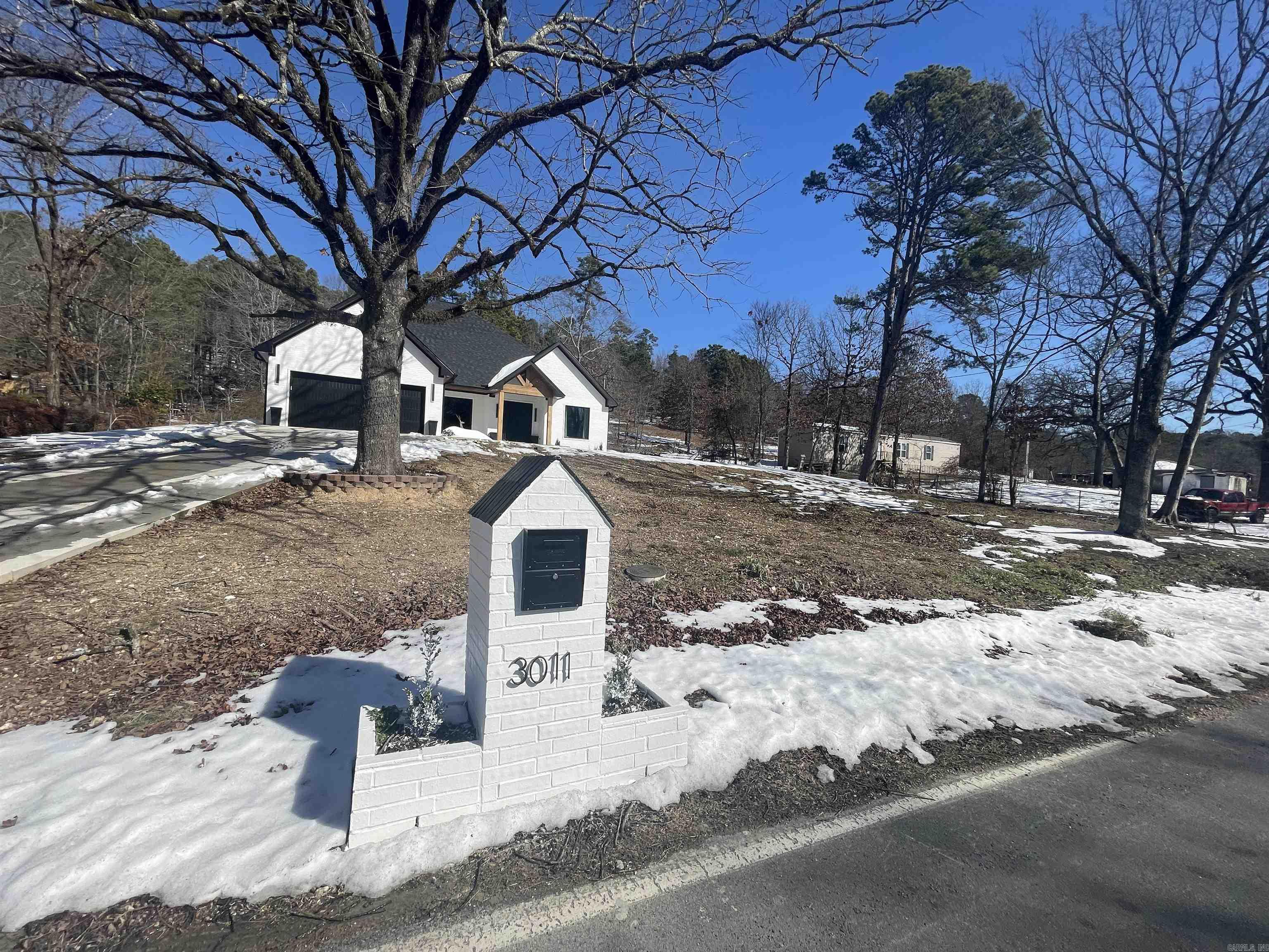 3011 Beauchamp Road