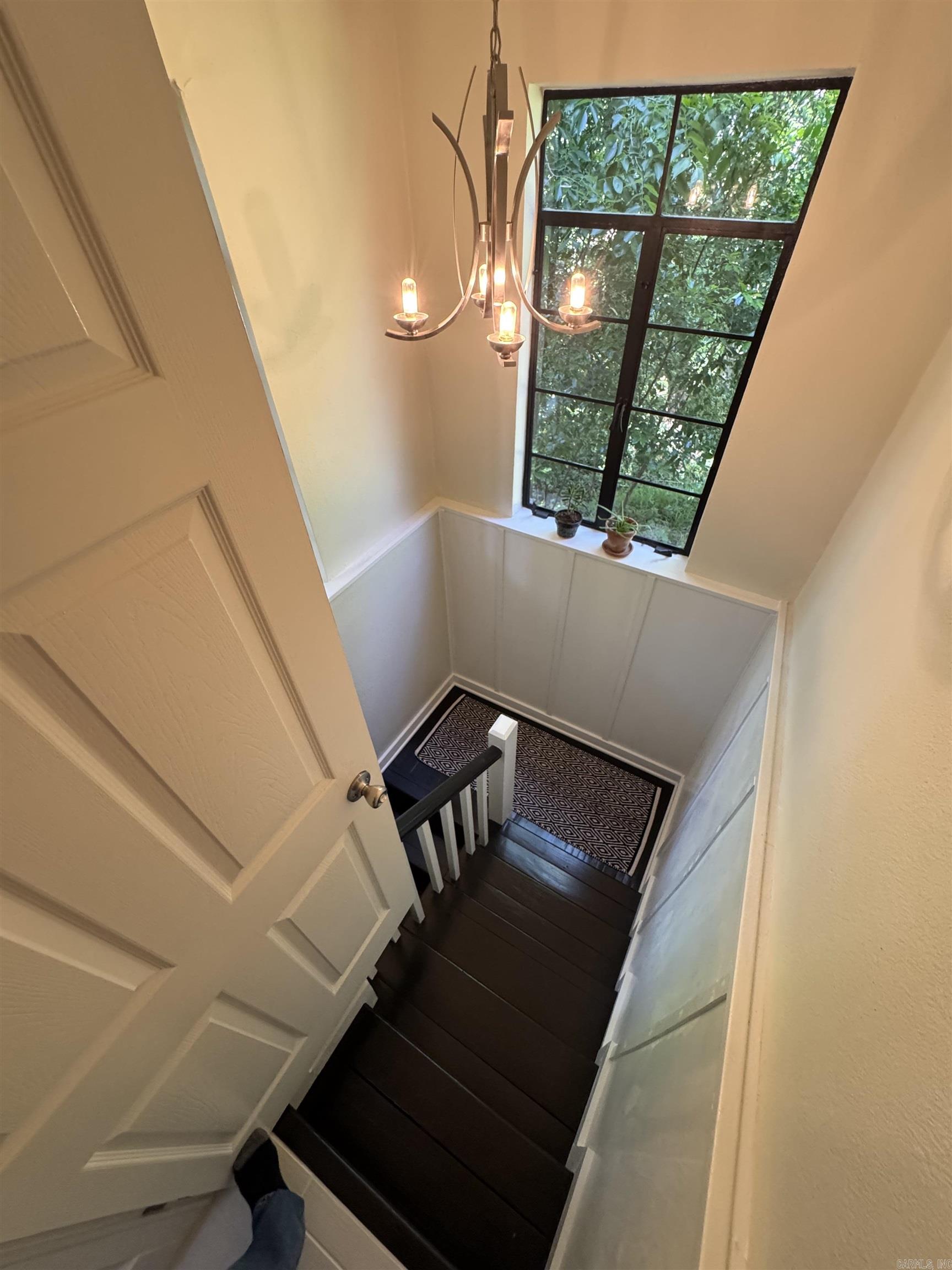 305 Ramble St