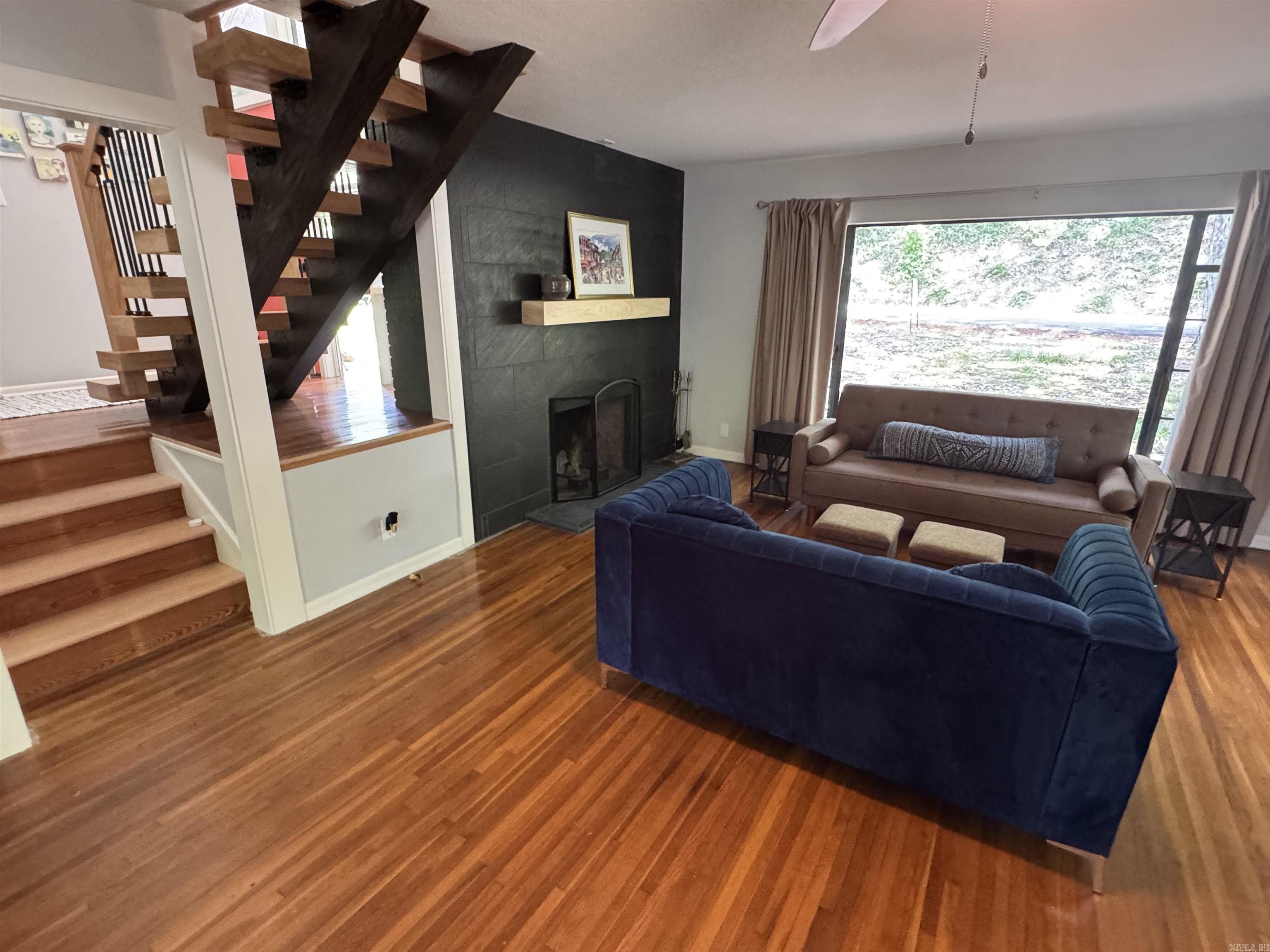 305 Ramble St