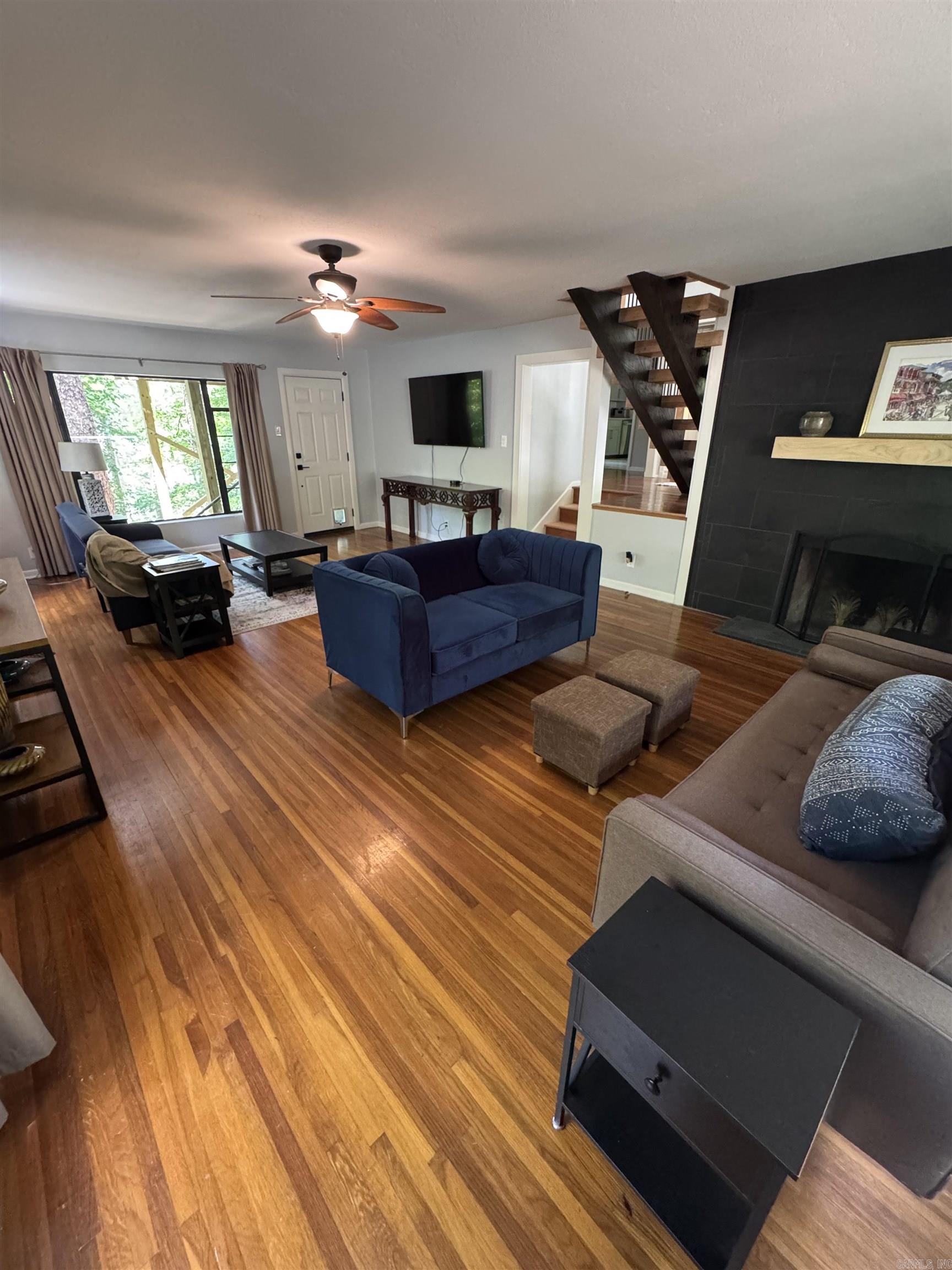 305 Ramble St
