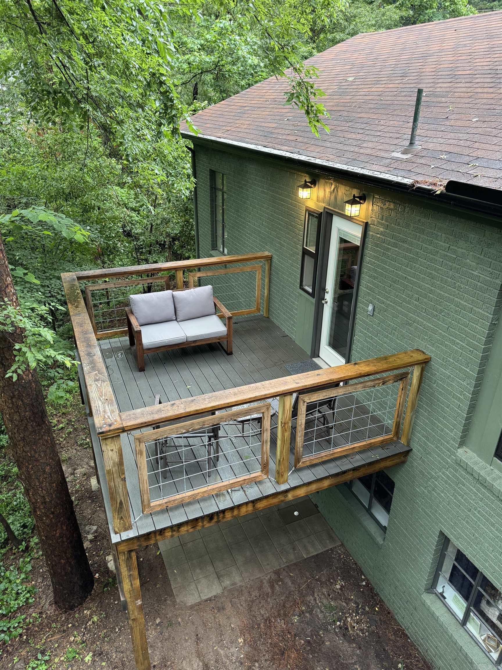 305 Ramble St