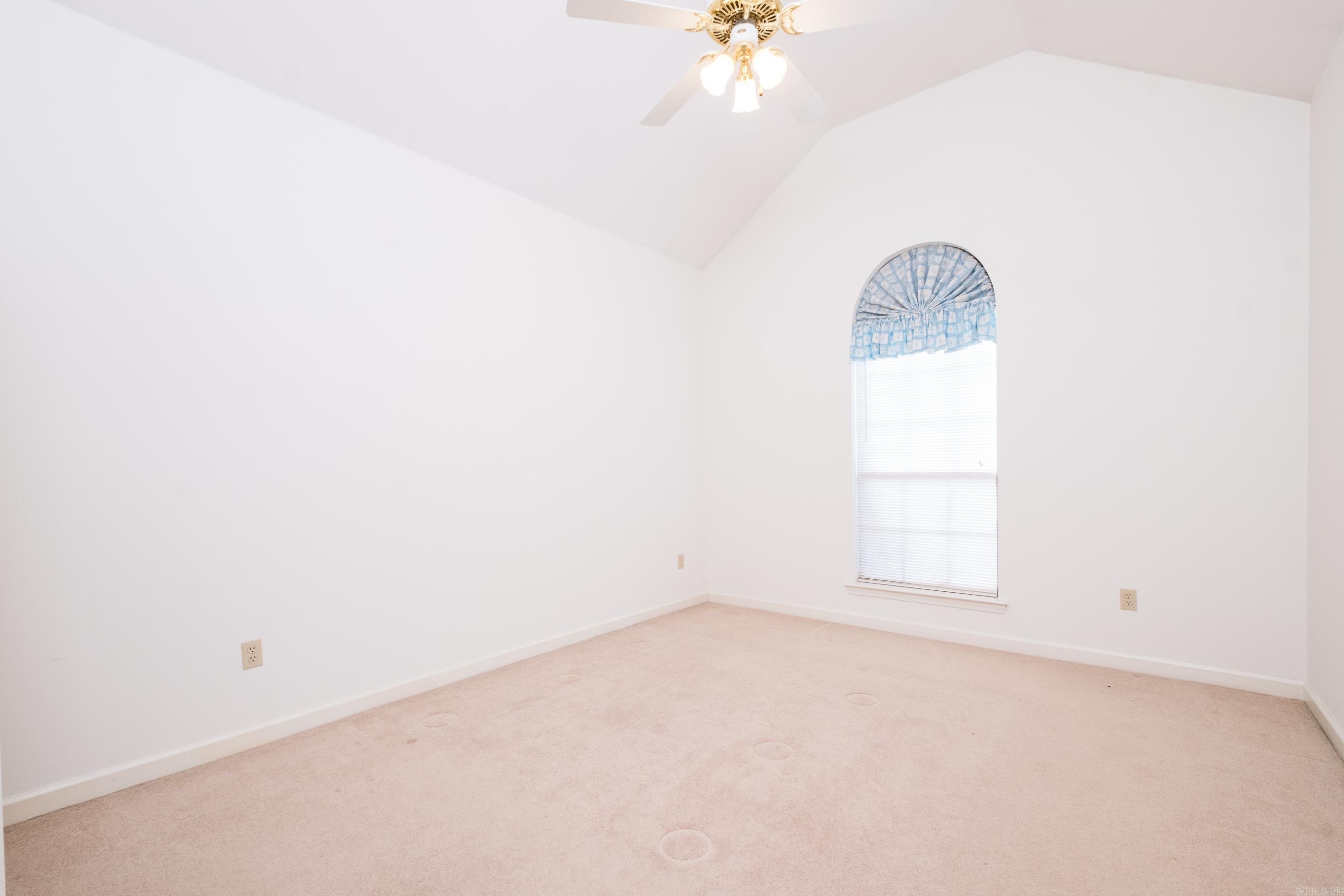 28 Saint John Pl