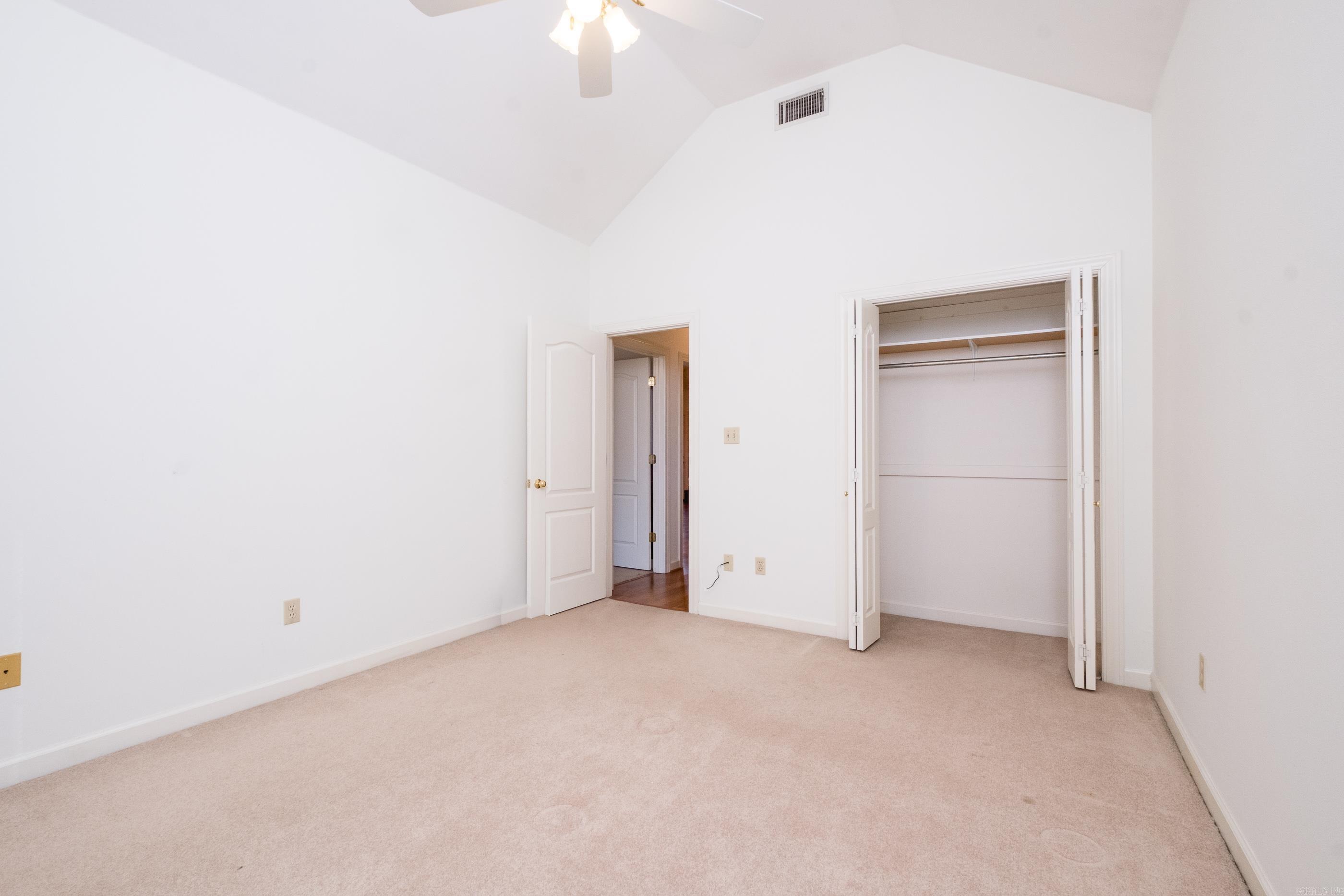 28 Saint John Pl