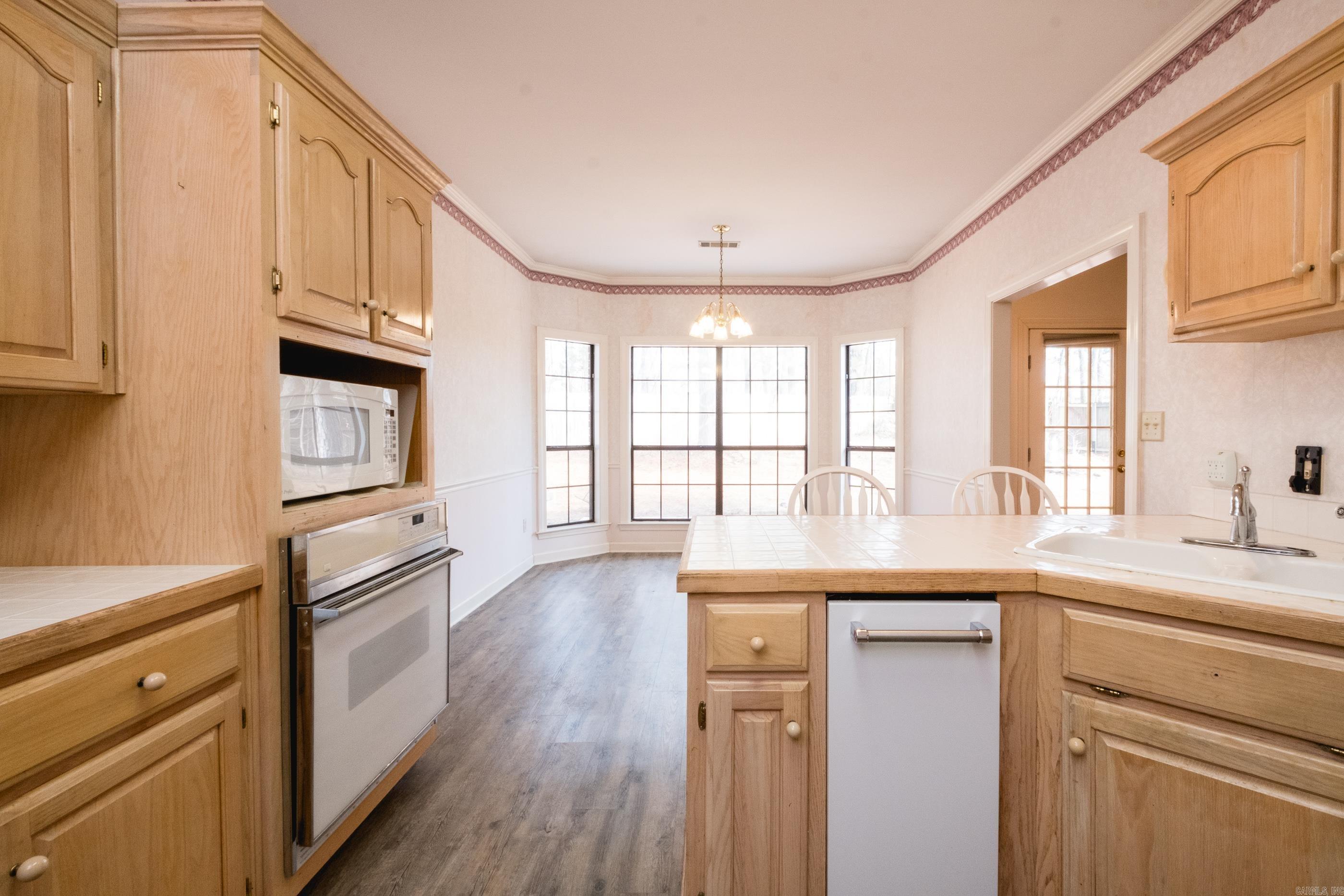 28 Saint John Pl