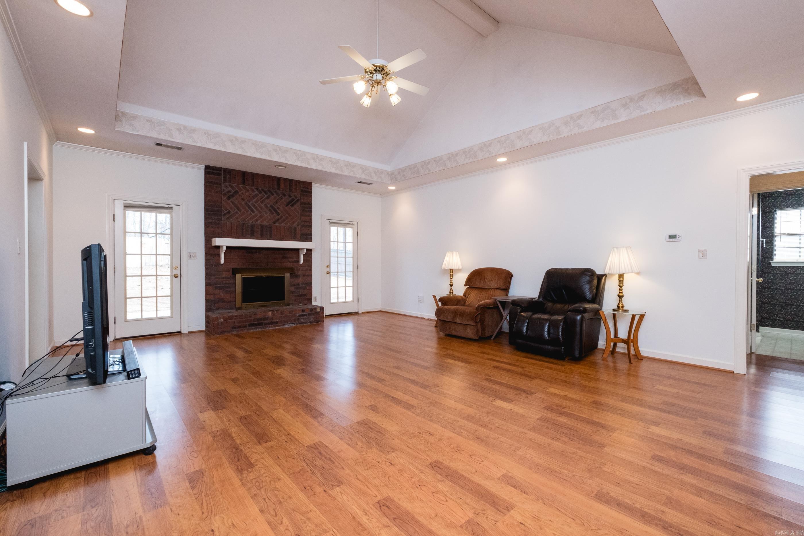 28 Saint John Pl