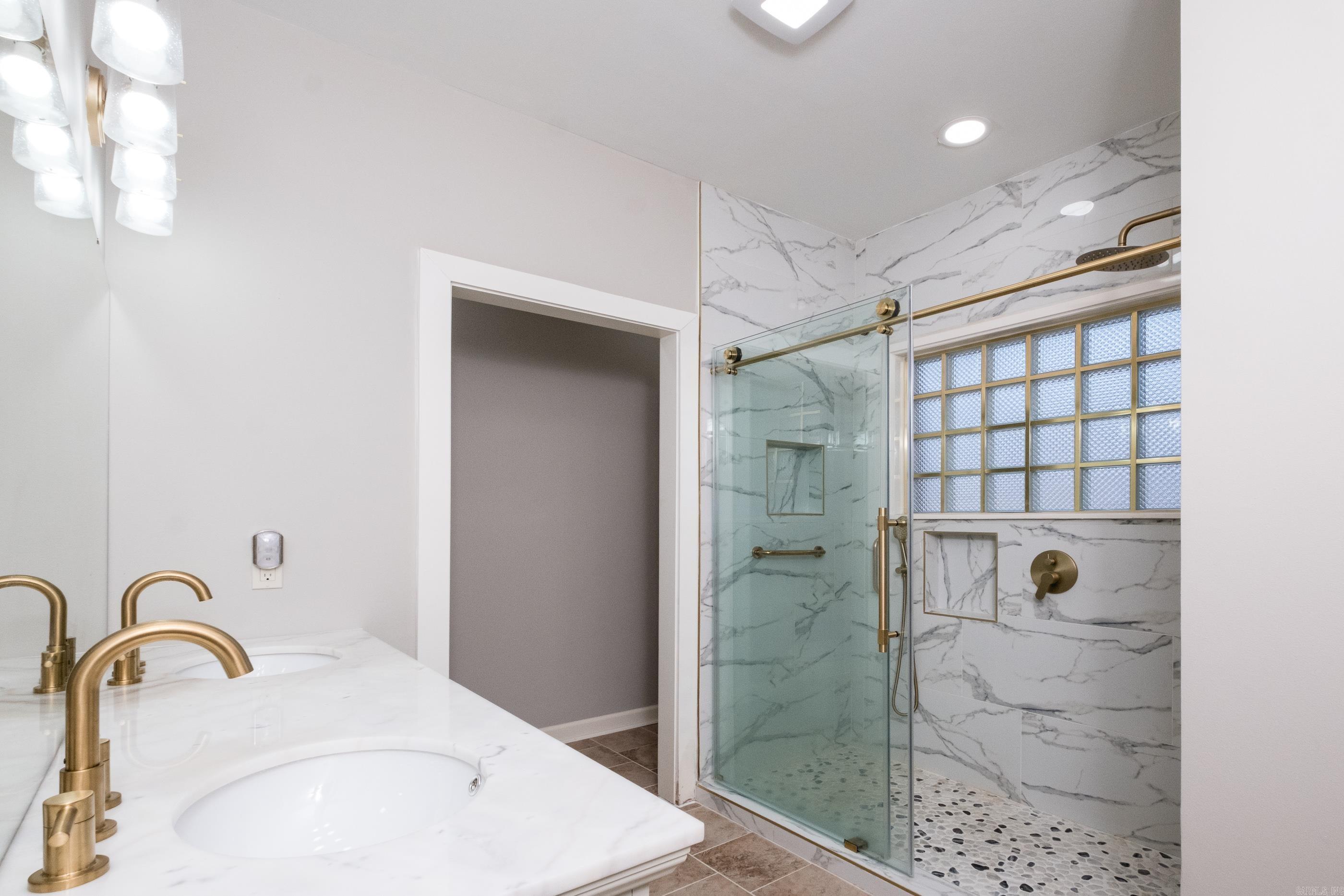 28 Saint John Pl