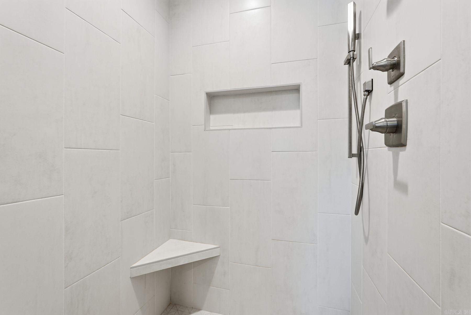 4830 EDGEWOOD PARK Drive