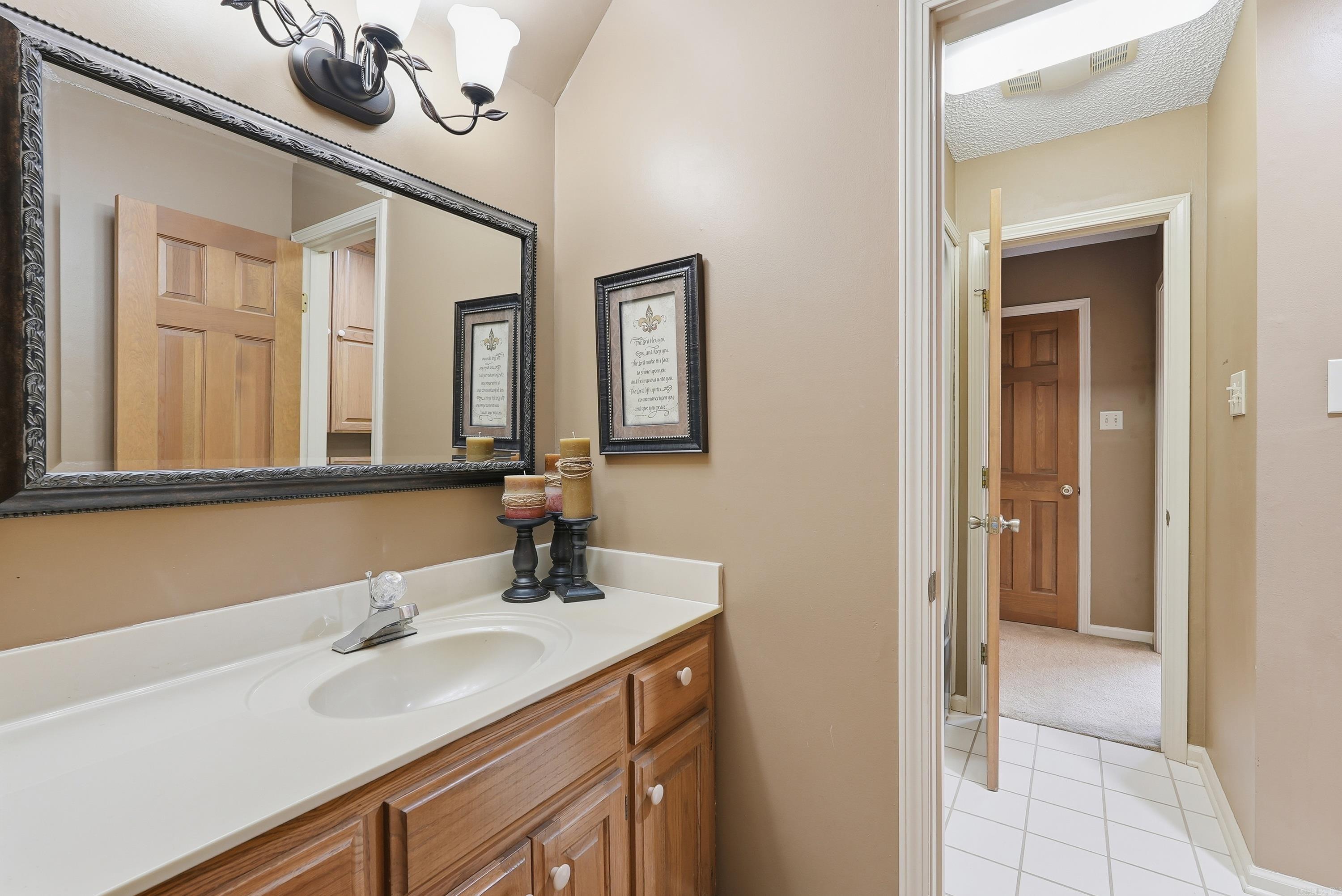 14 Shady Valley Drive