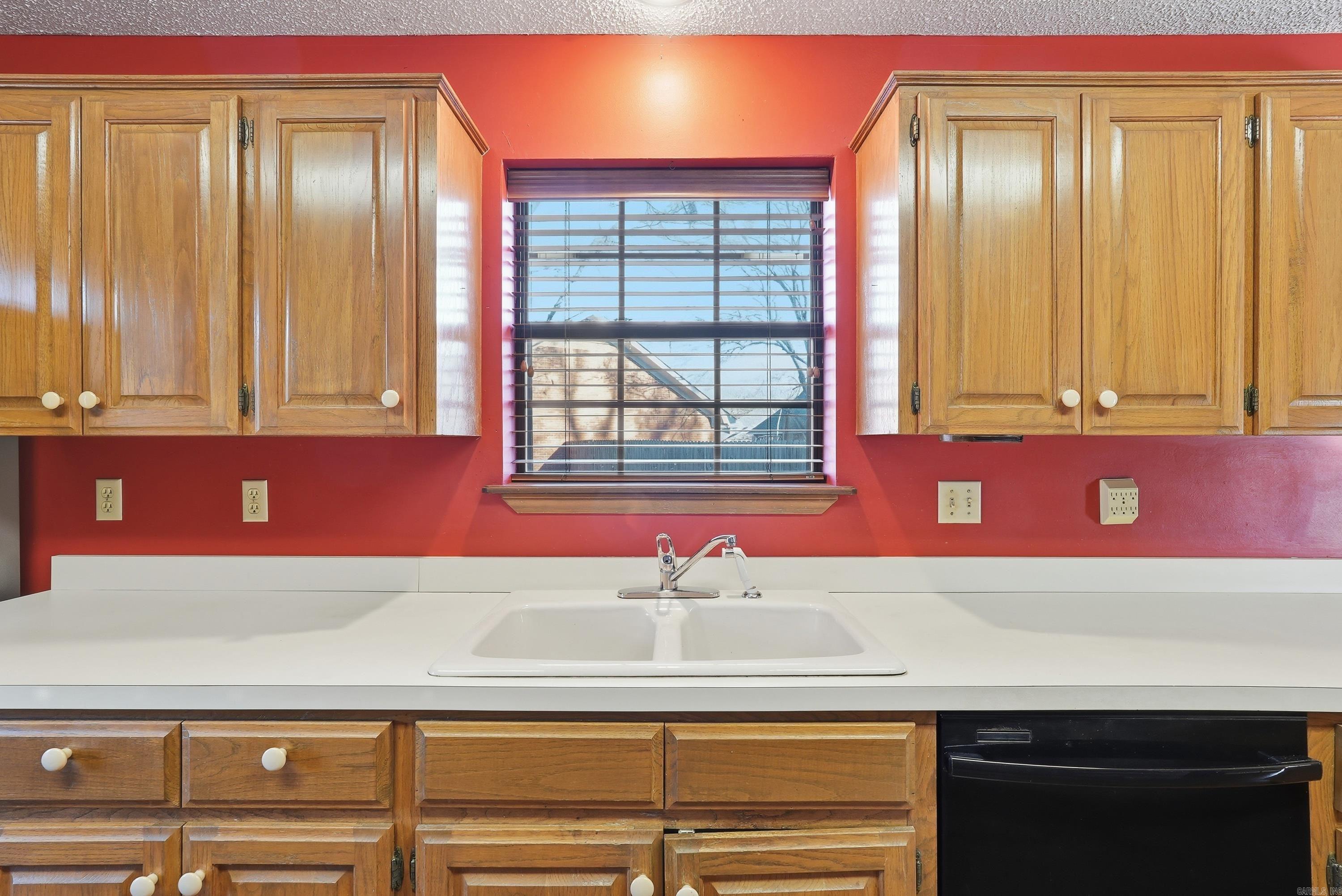 14 Shady Valley Drive