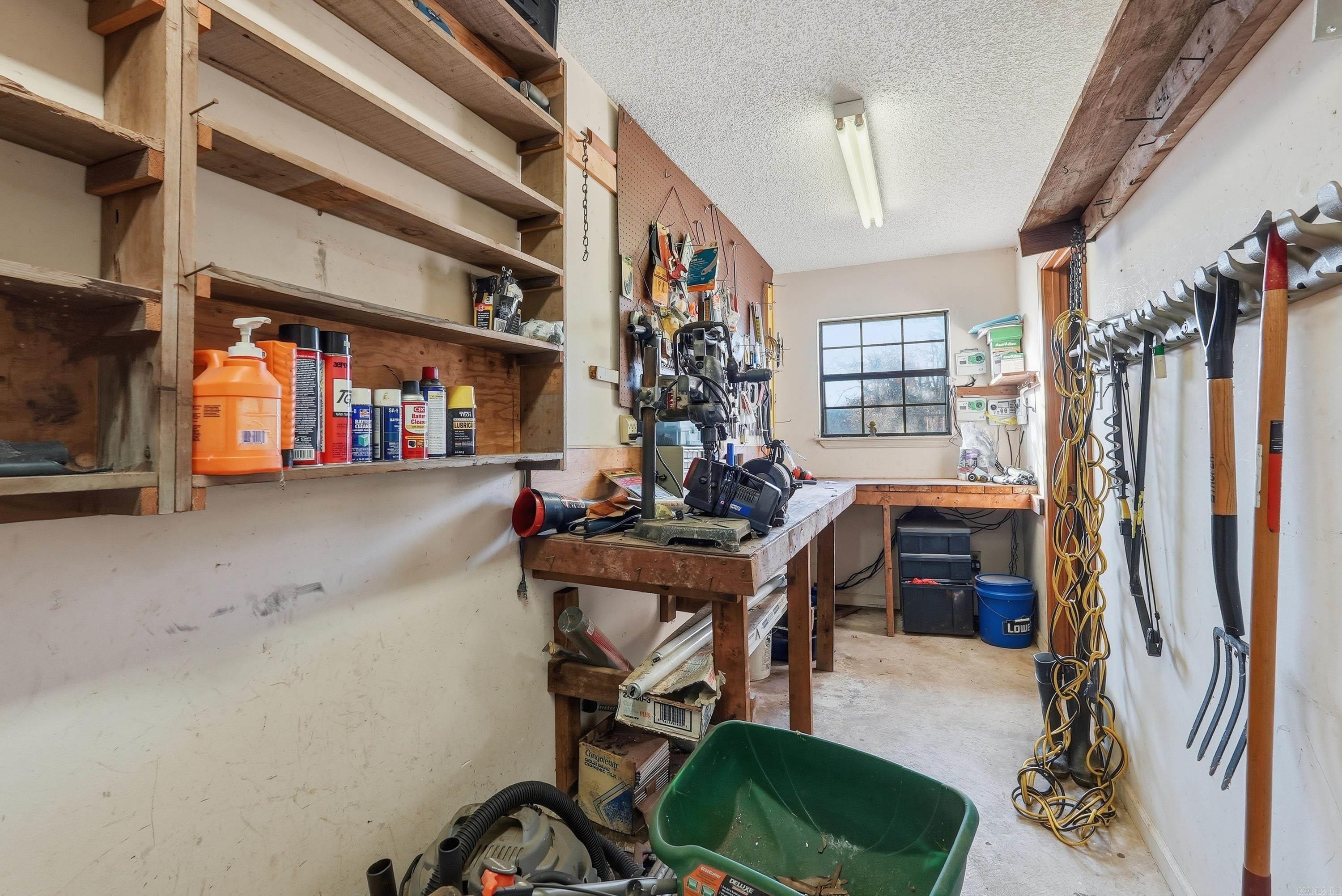 14 Shady Valley Drive