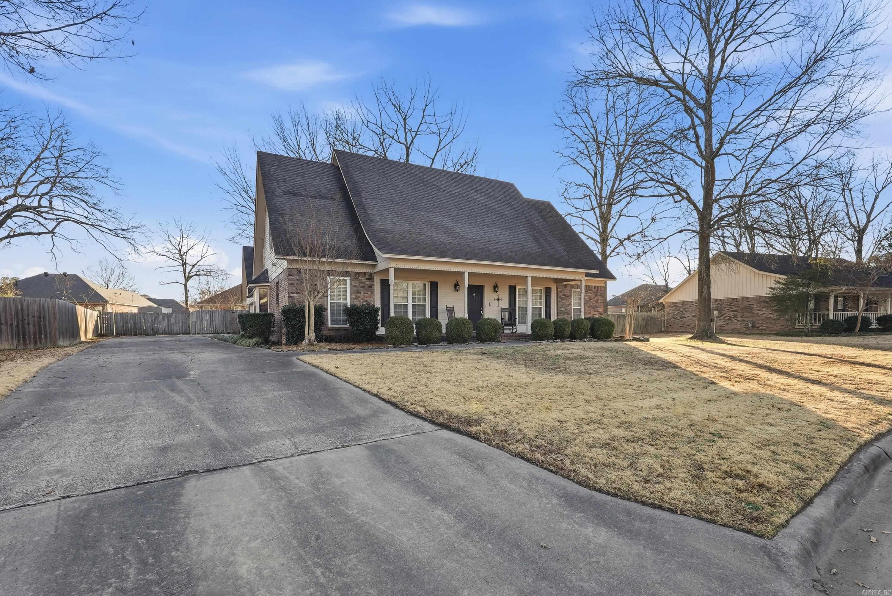 14 Shady Valley Drive