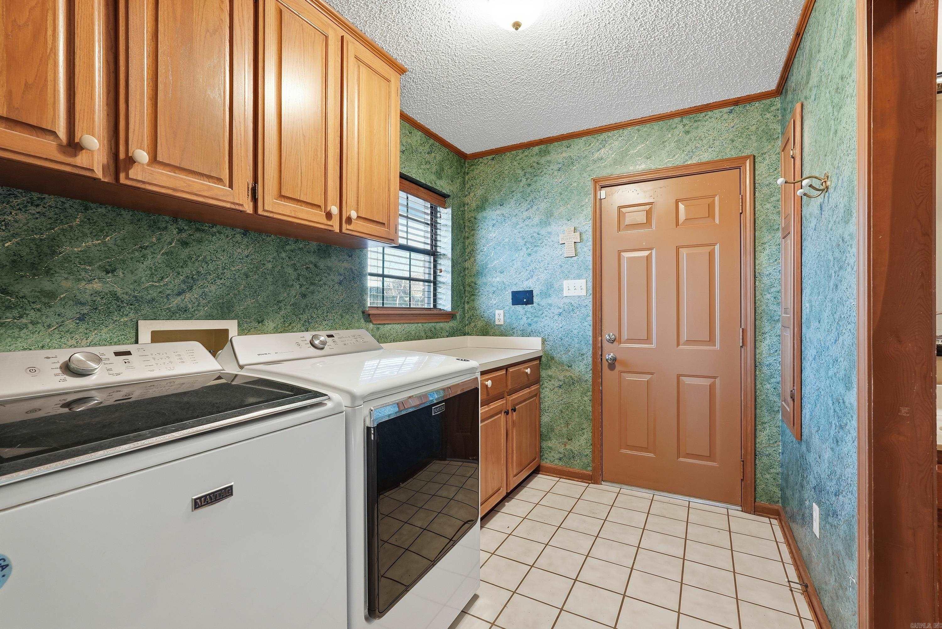 14 Shady Valley Drive