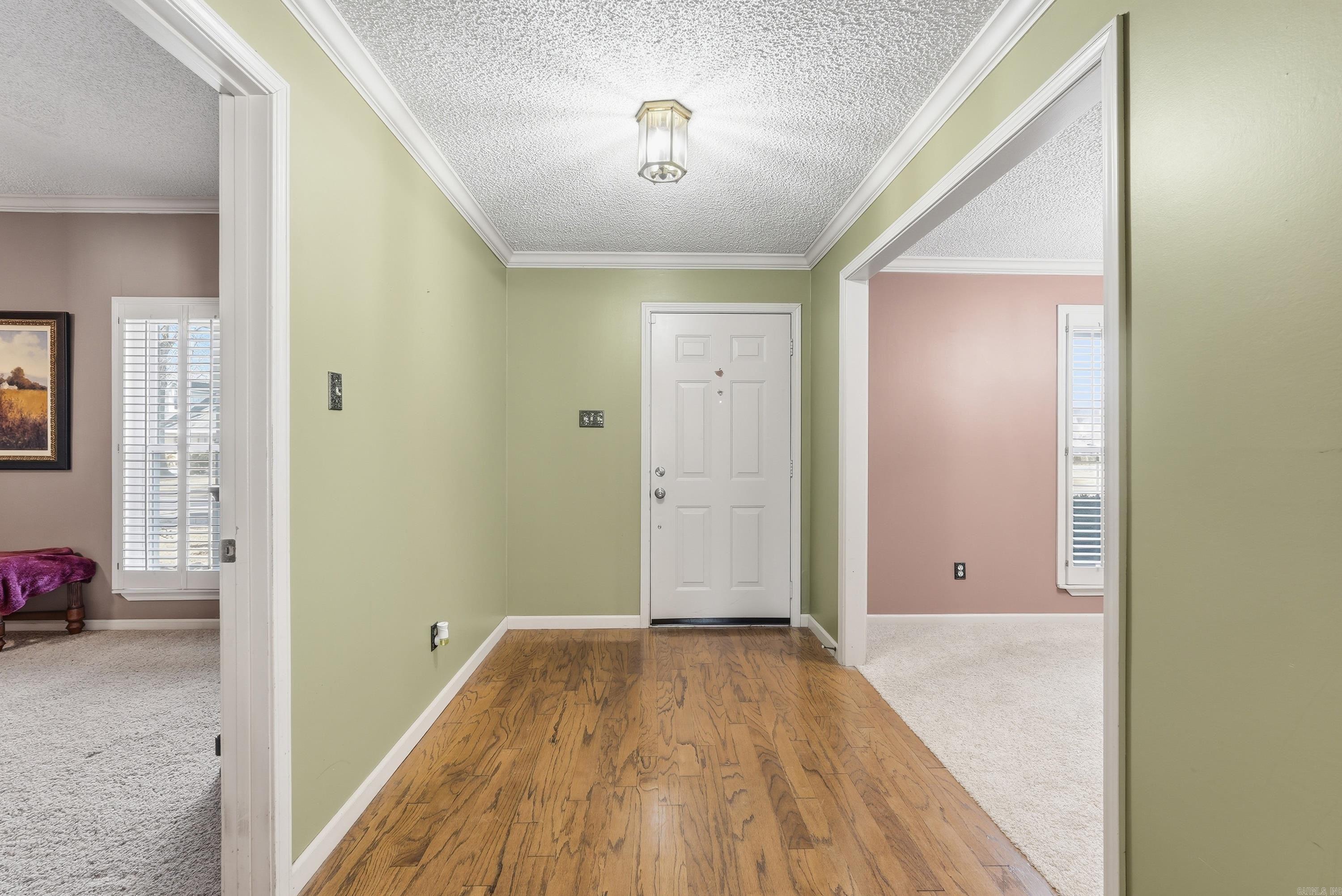 14 Shady Valley Drive