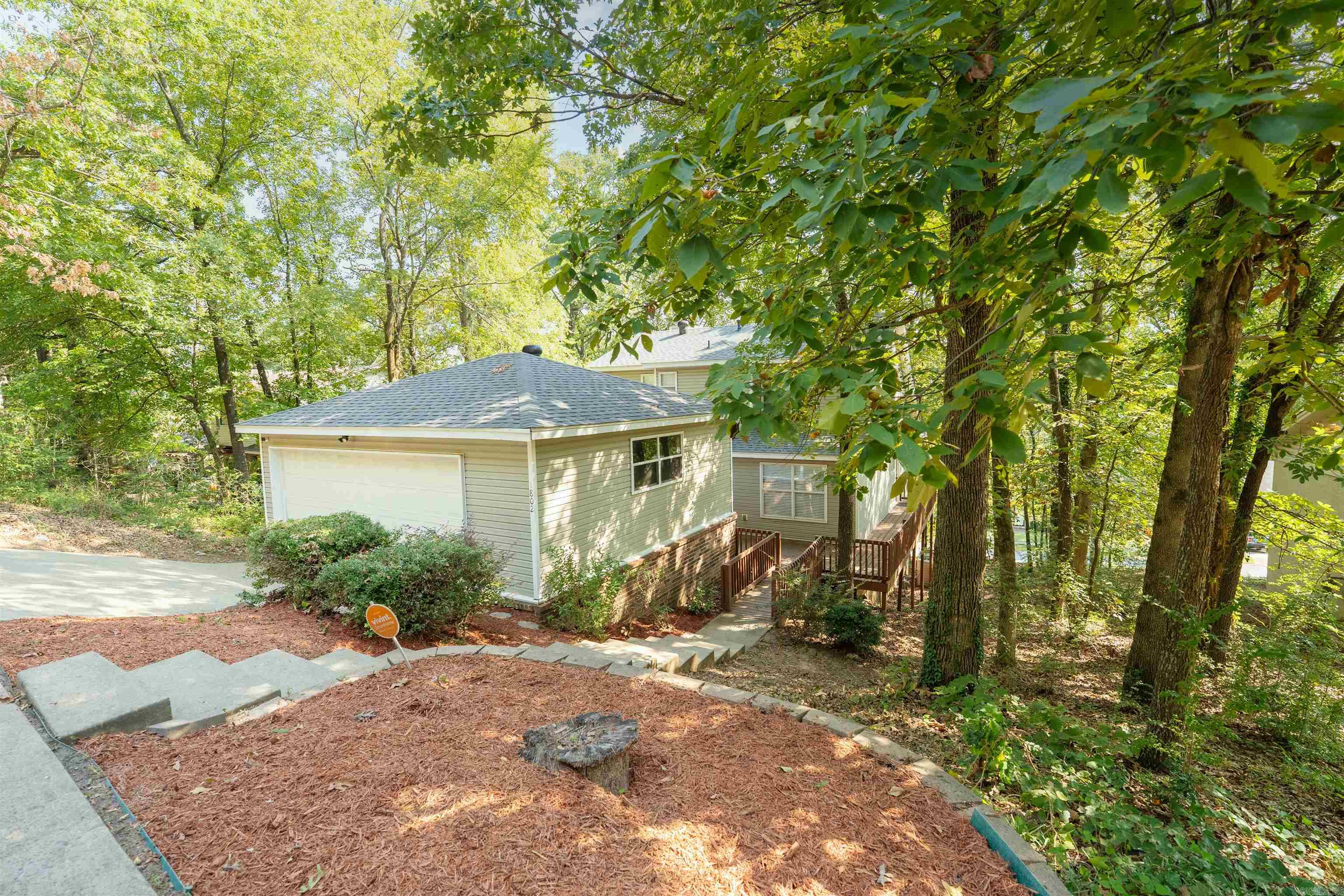1802 Jennifer Drive