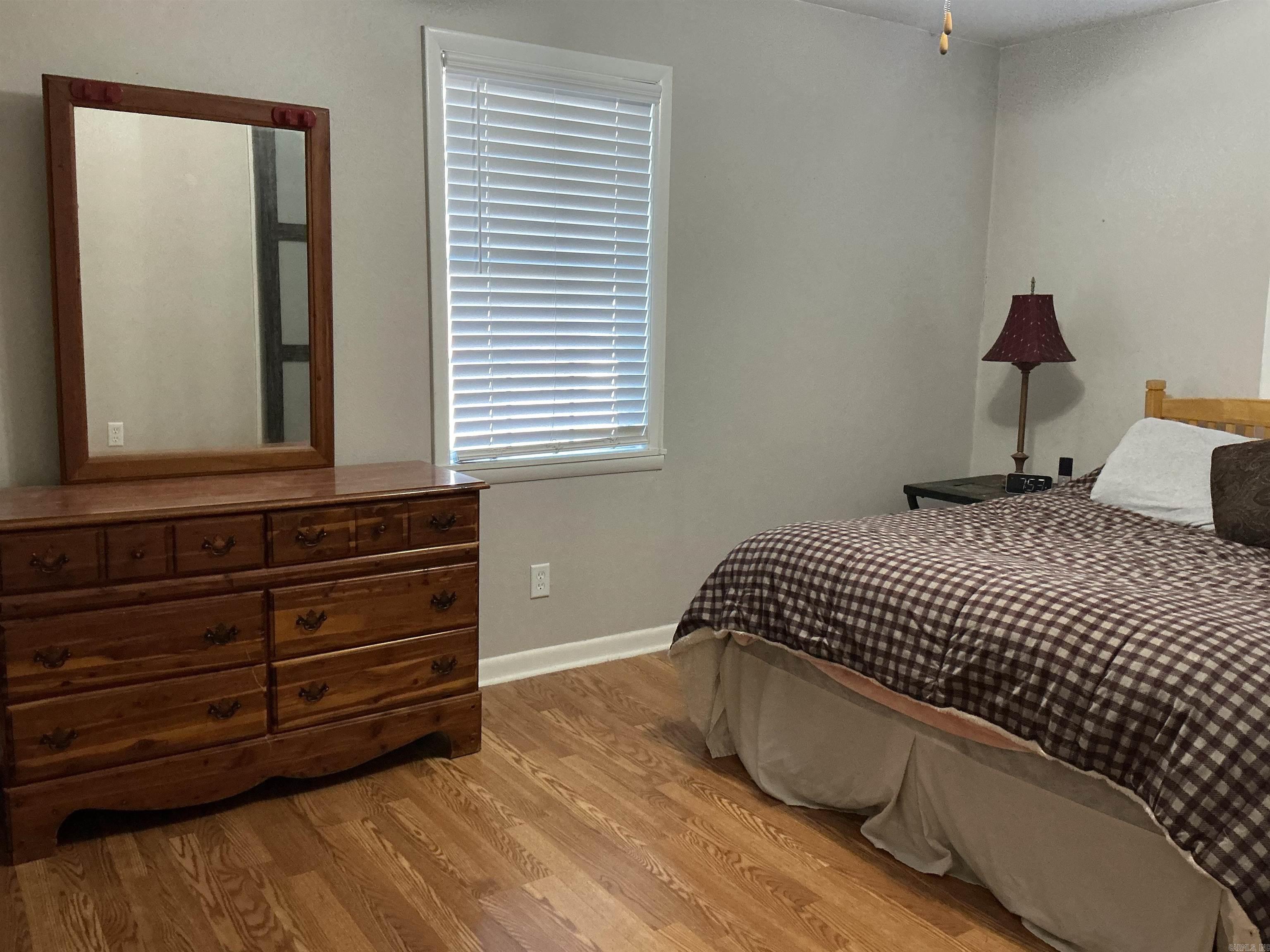 1612 Pinecroft