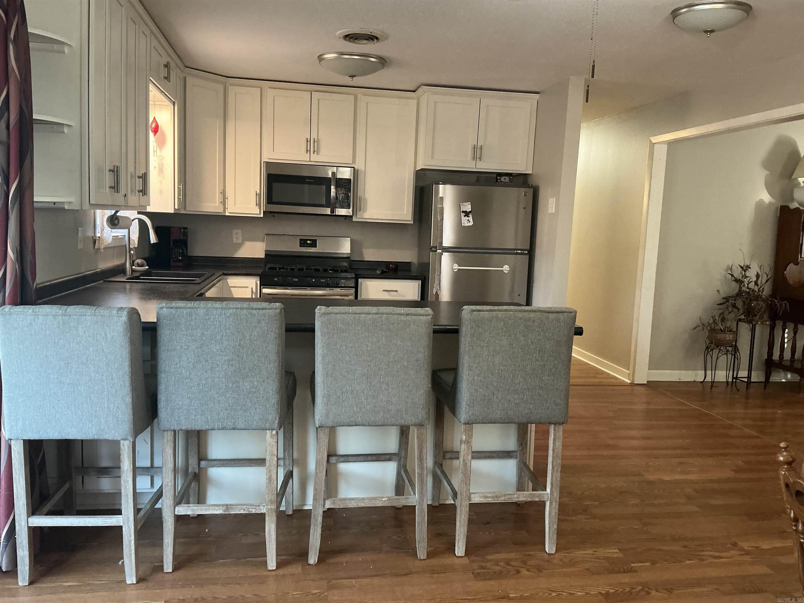 1612 Pinecroft
