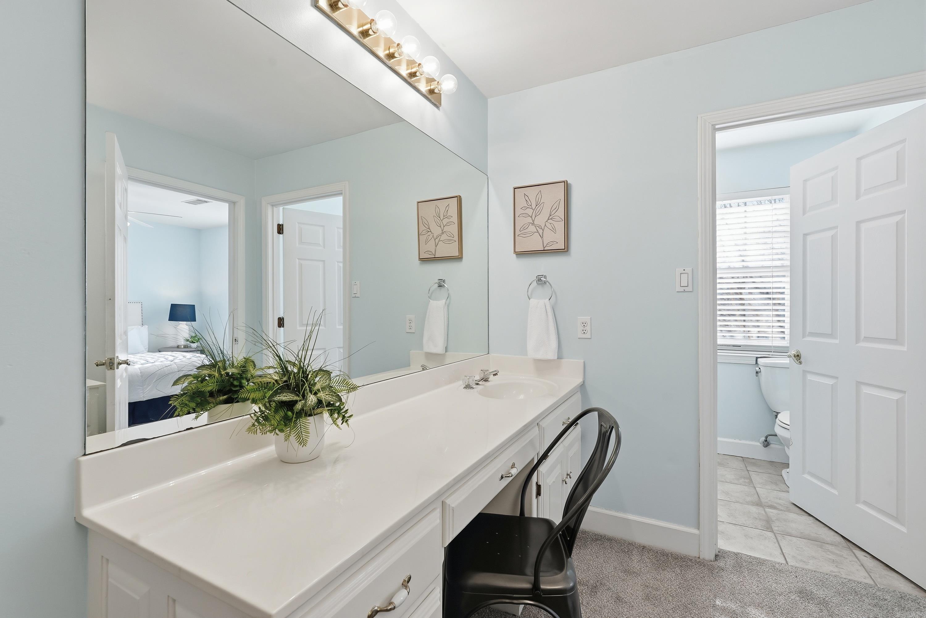 56 Valley Estates Court