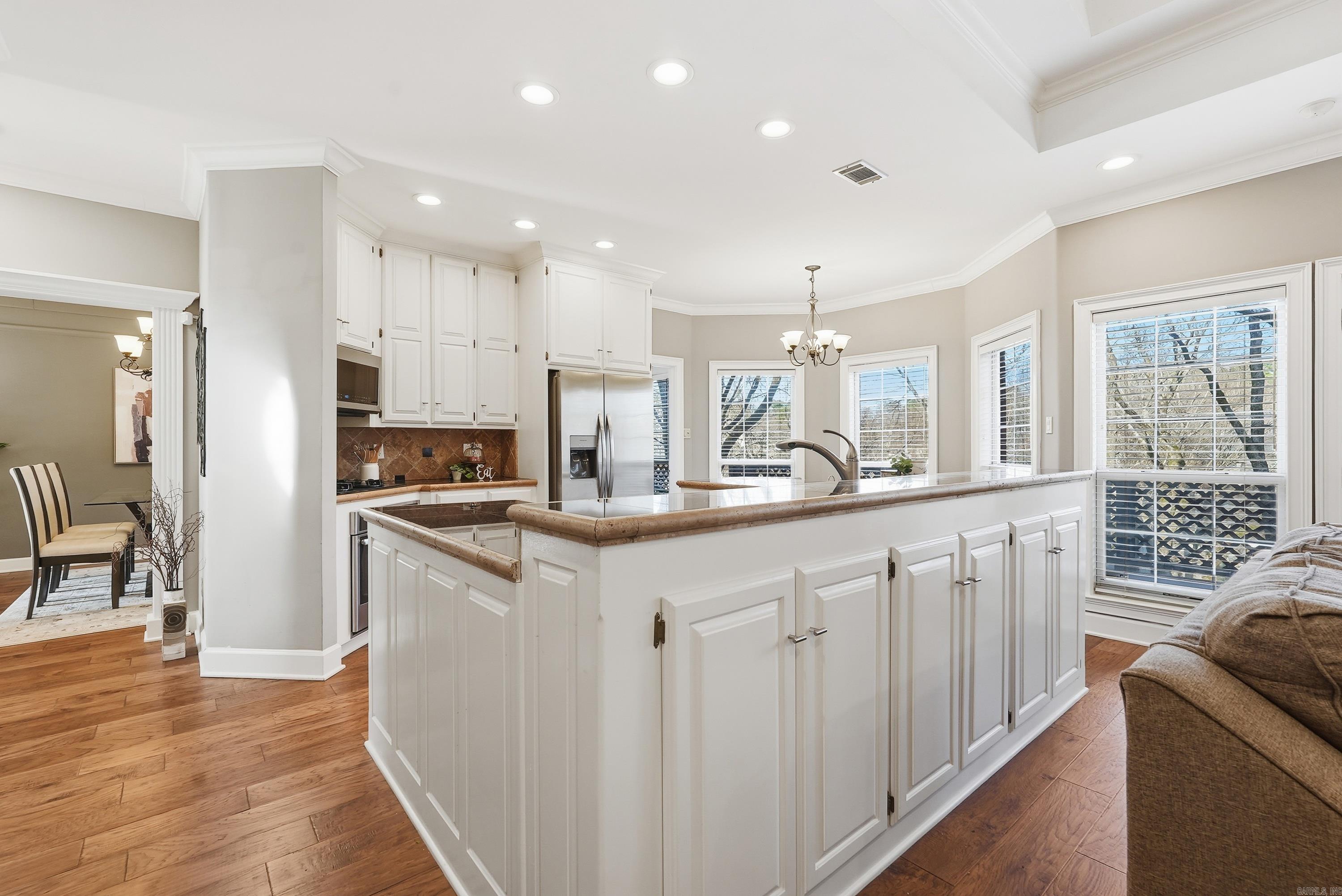 56 Valley Estates Court