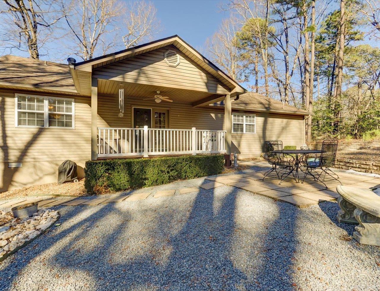 44 Zarpa Way