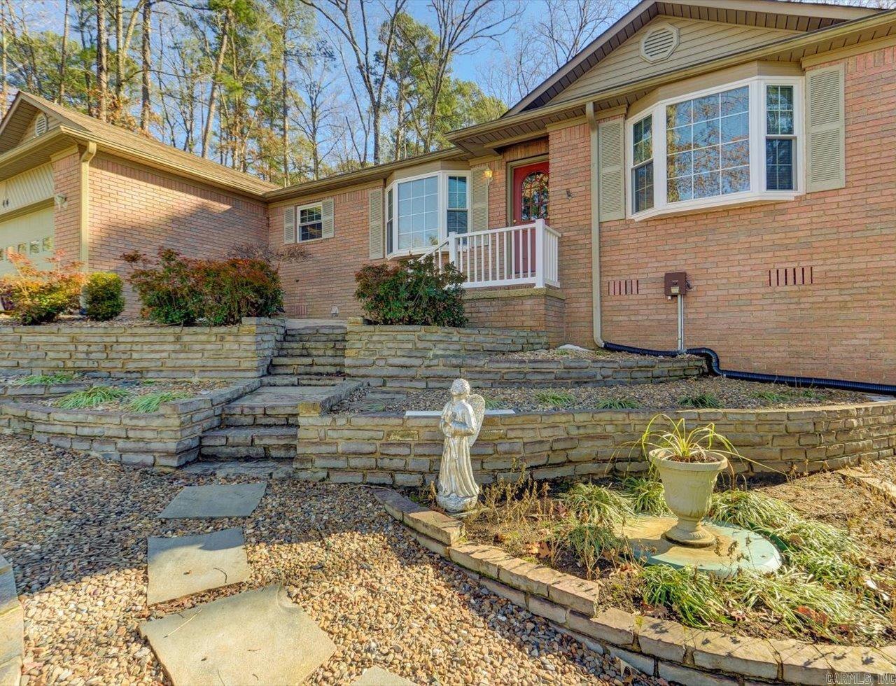 44 Zarpa Way
