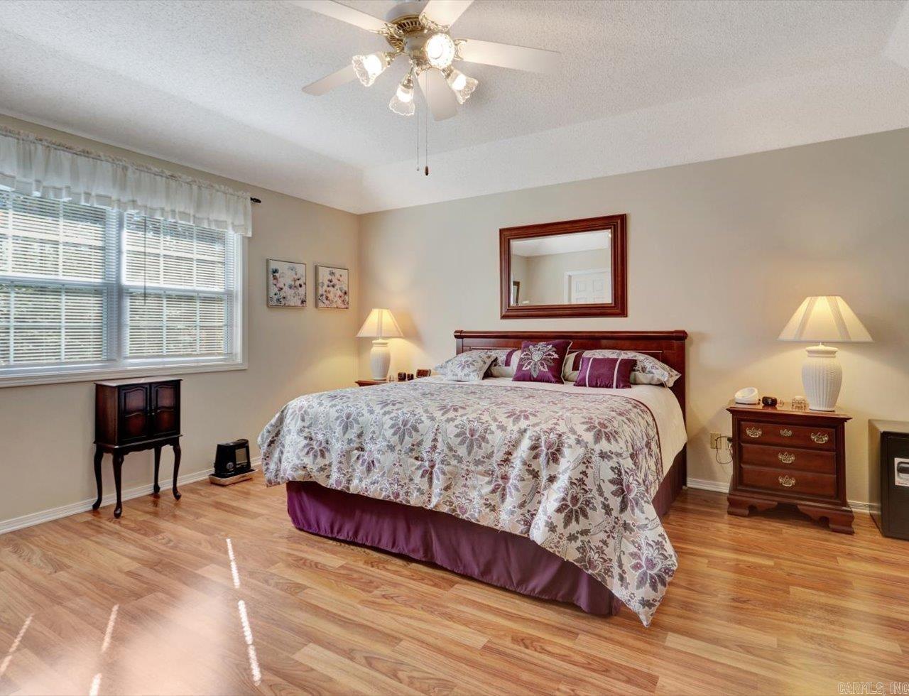 44 Zarpa Way