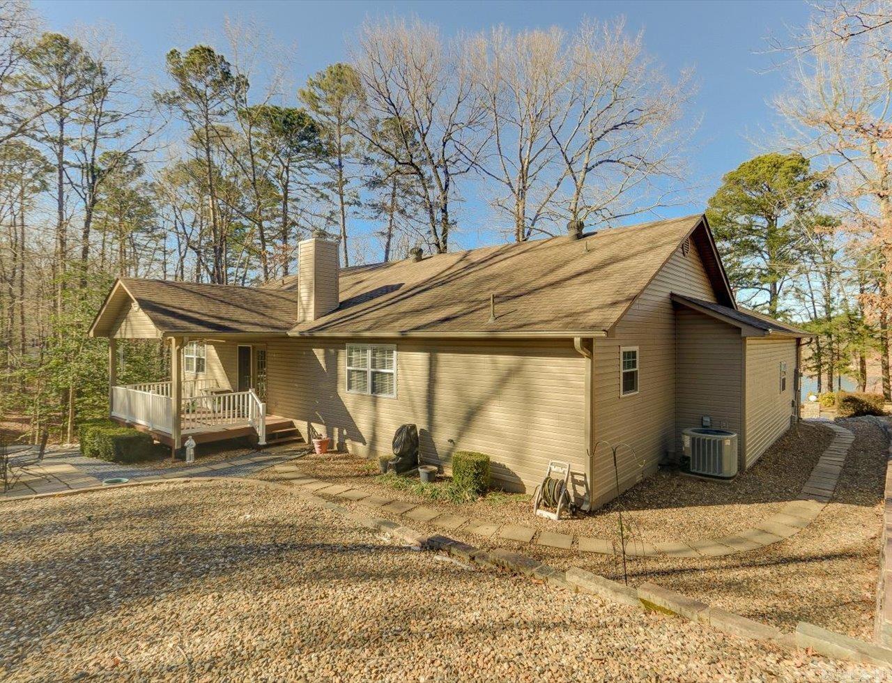 44 Zarpa Way