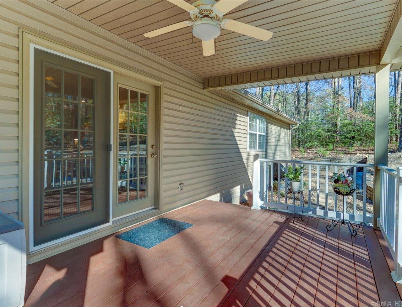 44 Zarpa Way