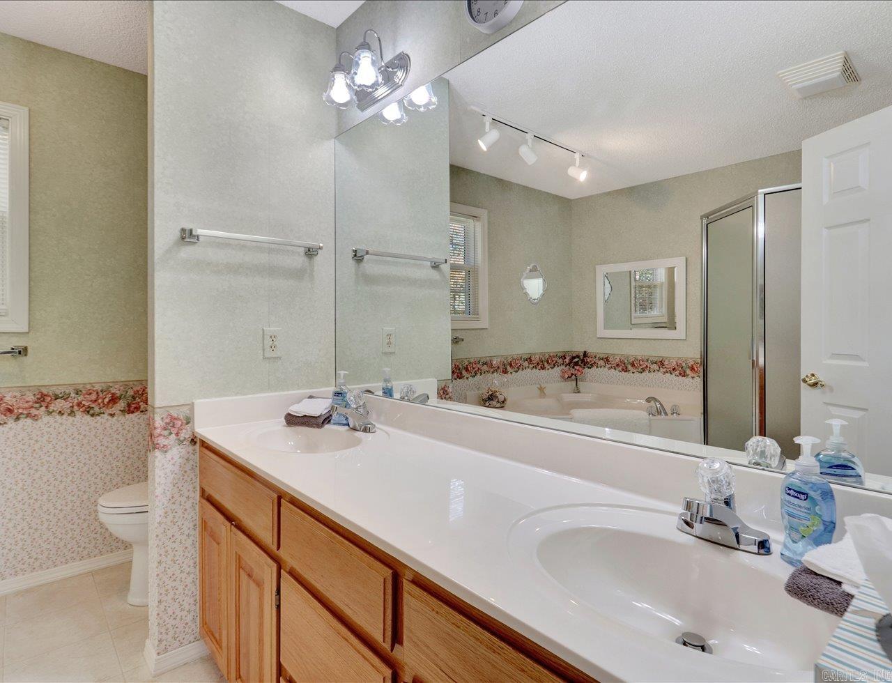 44 Zarpa Way