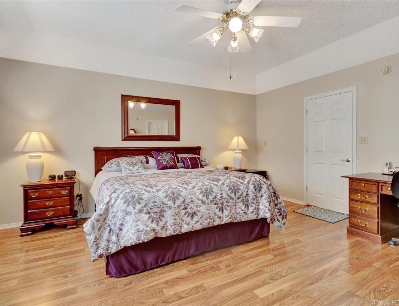 44 Zarpa Way