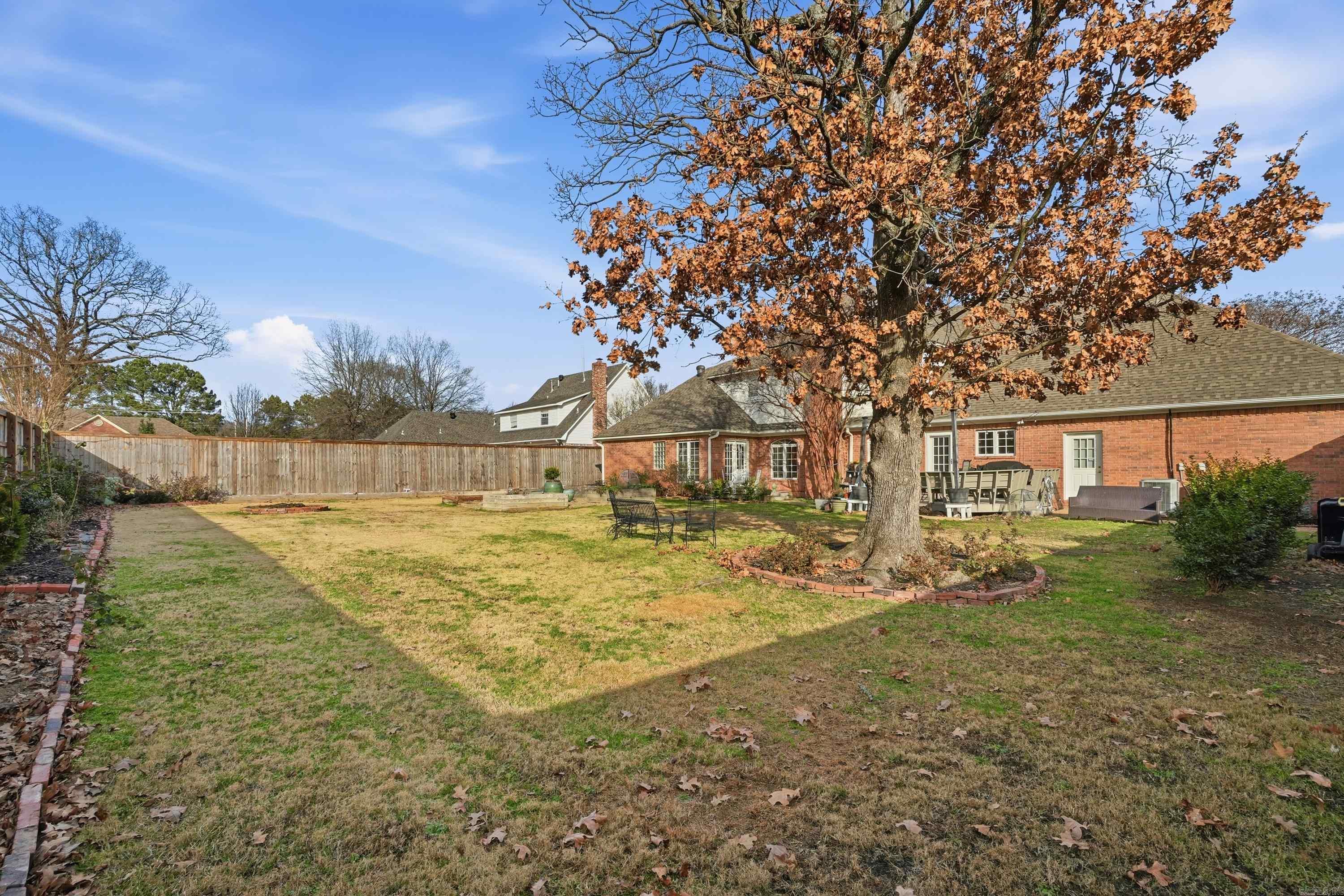 1945 COLUMBIA Drive