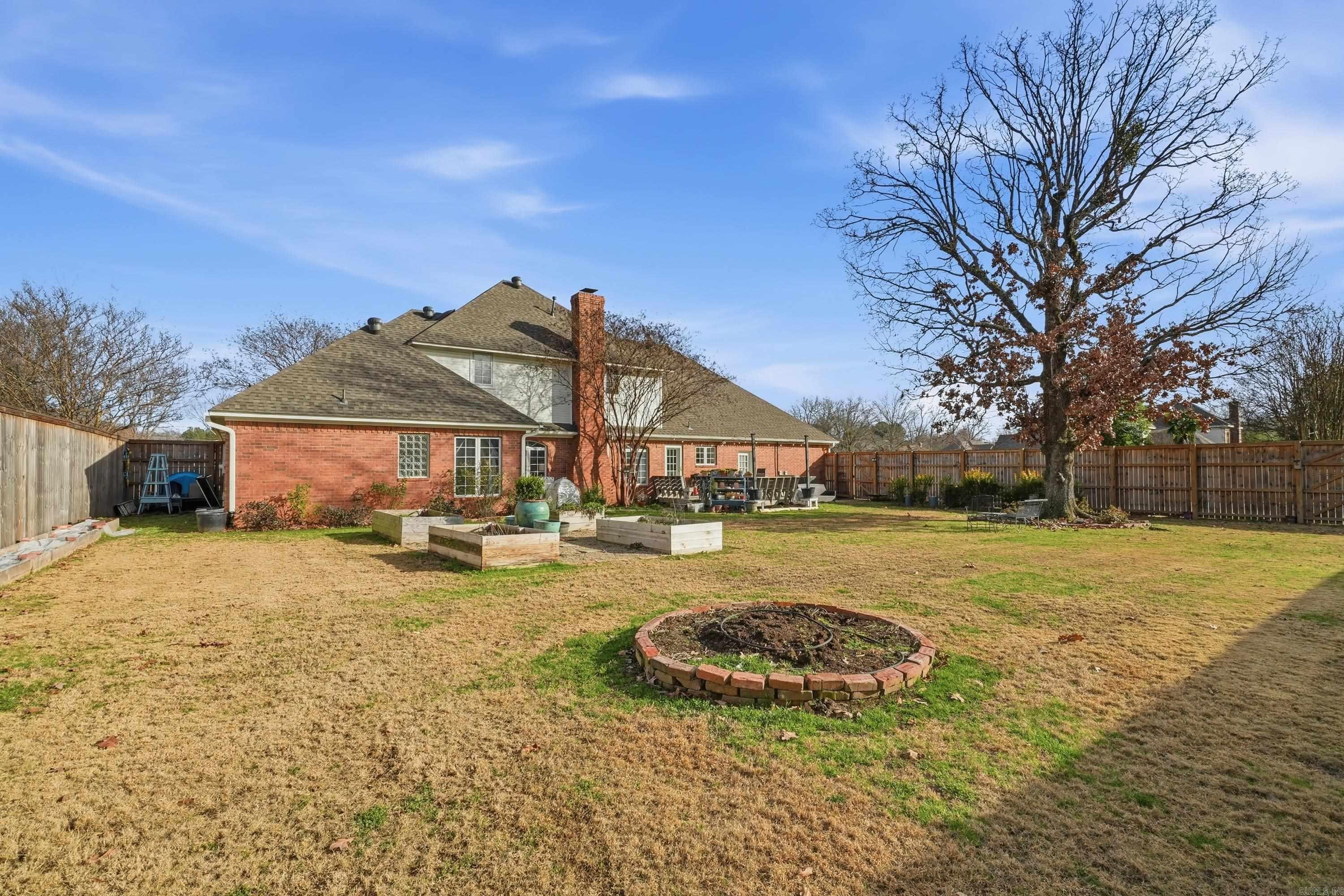 1945 COLUMBIA Drive