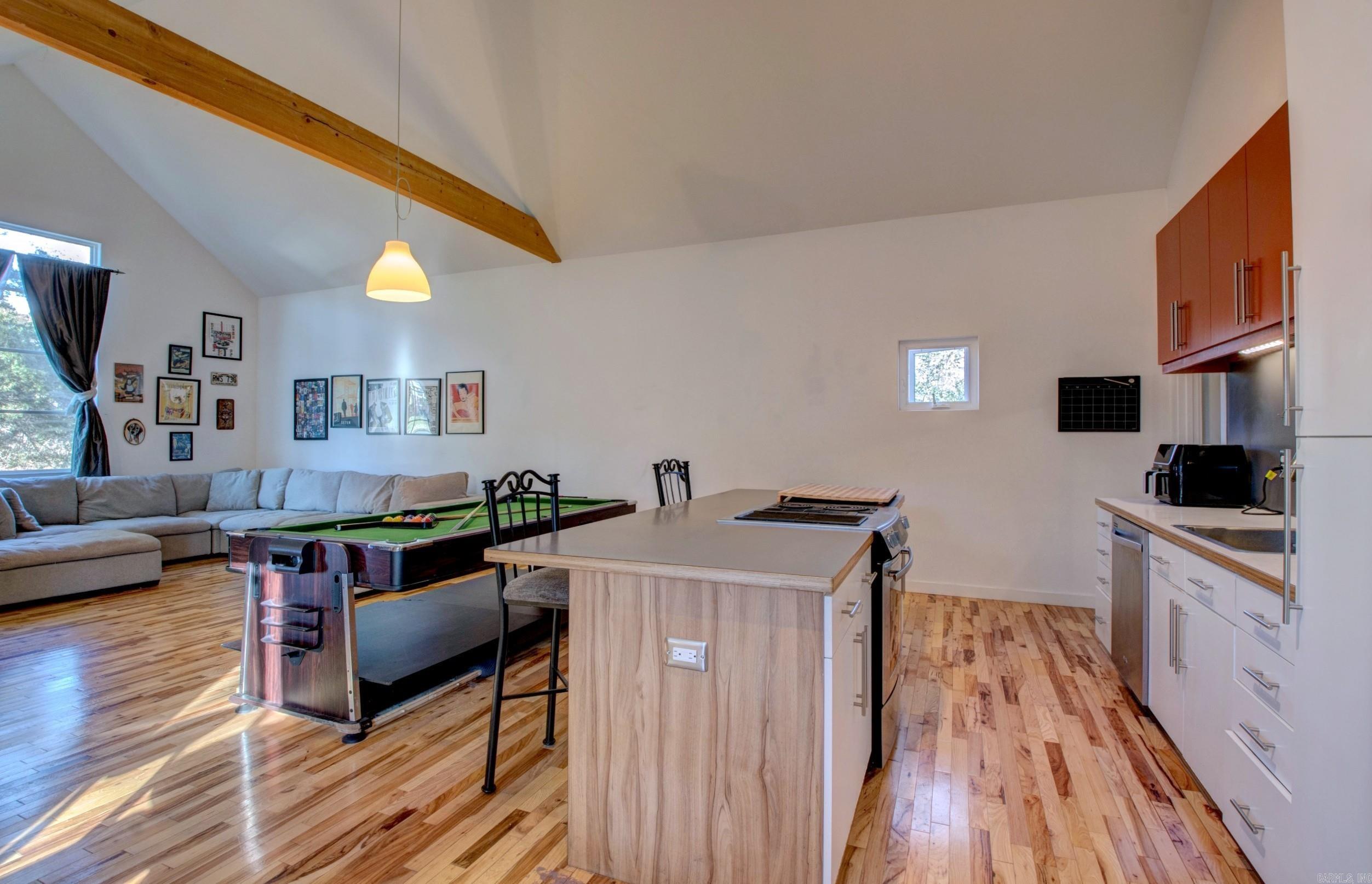 2721 W Capitol Avenue