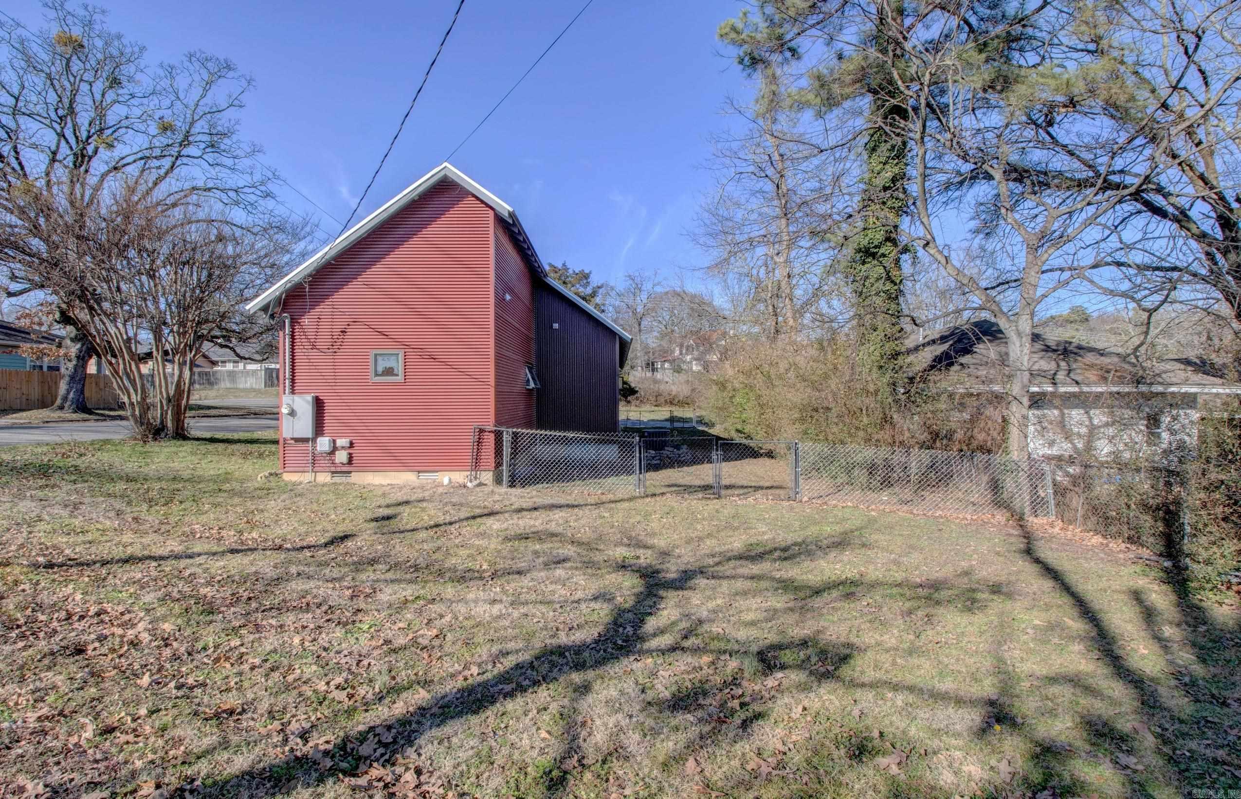 2721 W Capitol Avenue