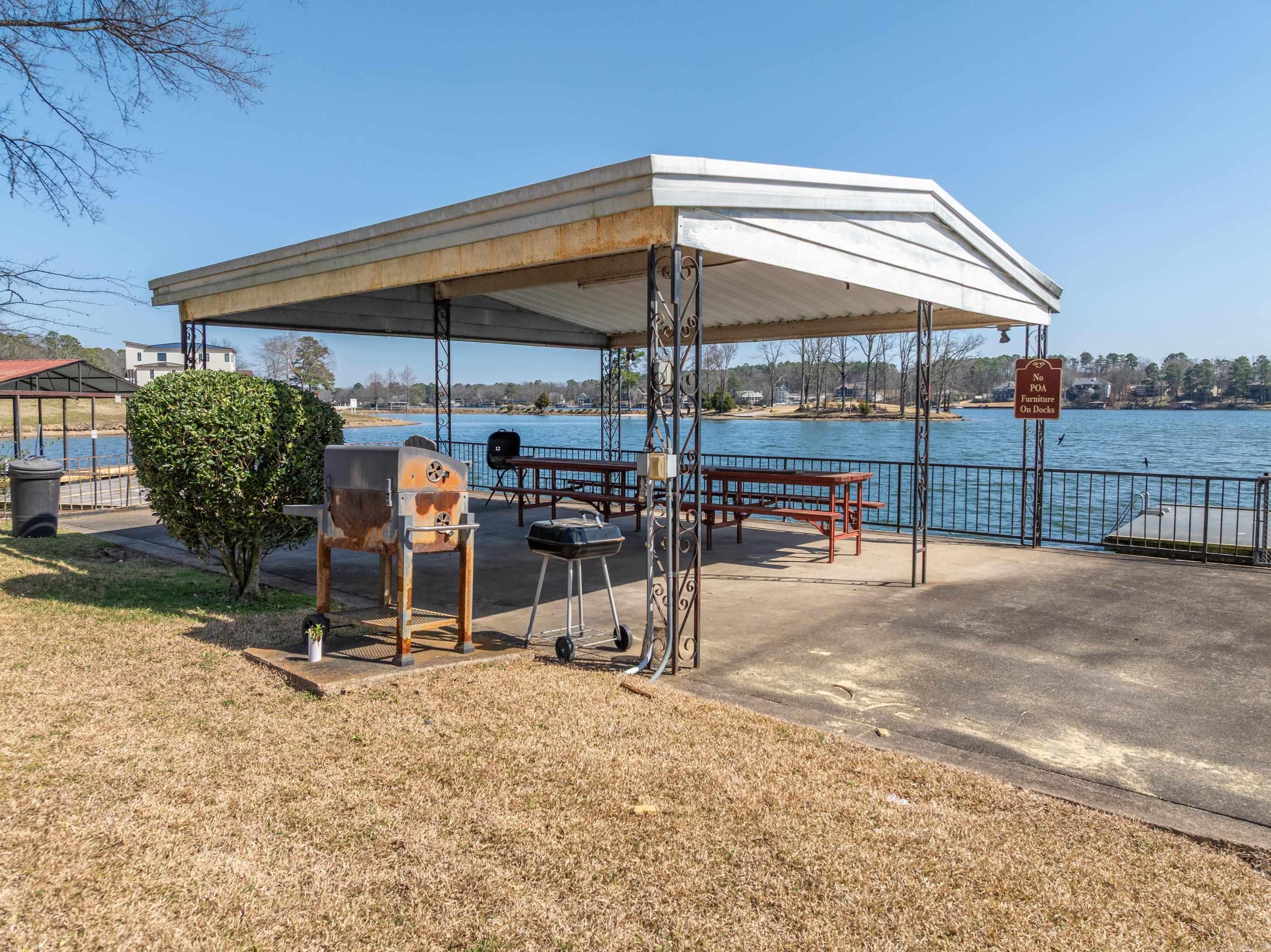 210 Aberina Unit: J1