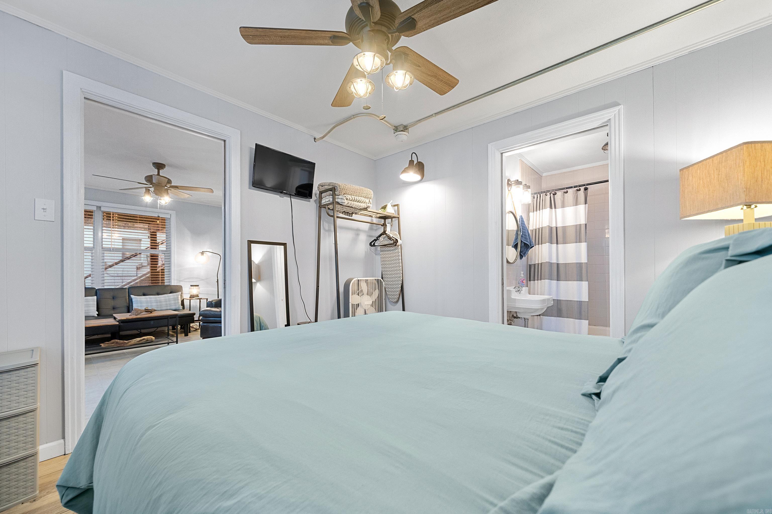 210 Aberina Unit: J1
