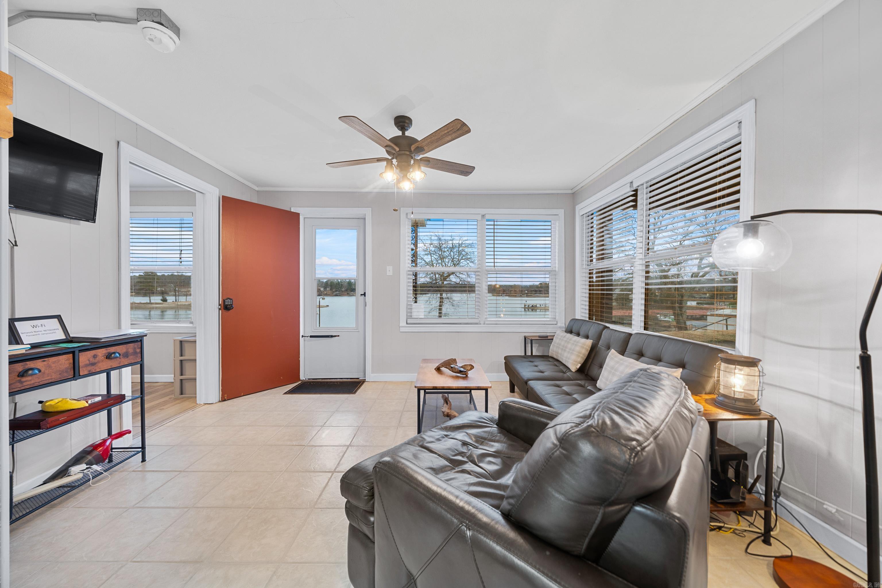 210 Aberina Unit: J1