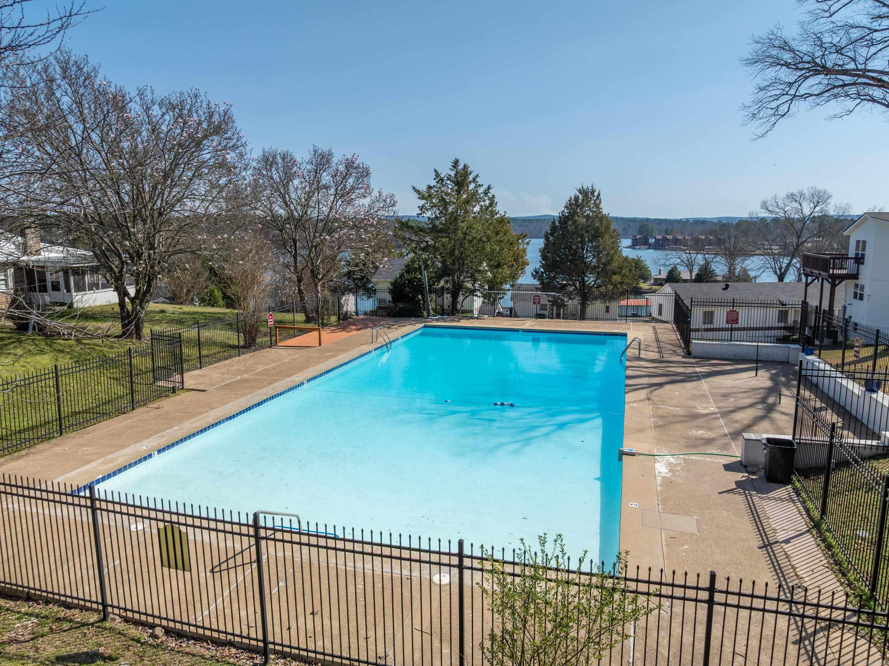 210 Aberina Unit: J1