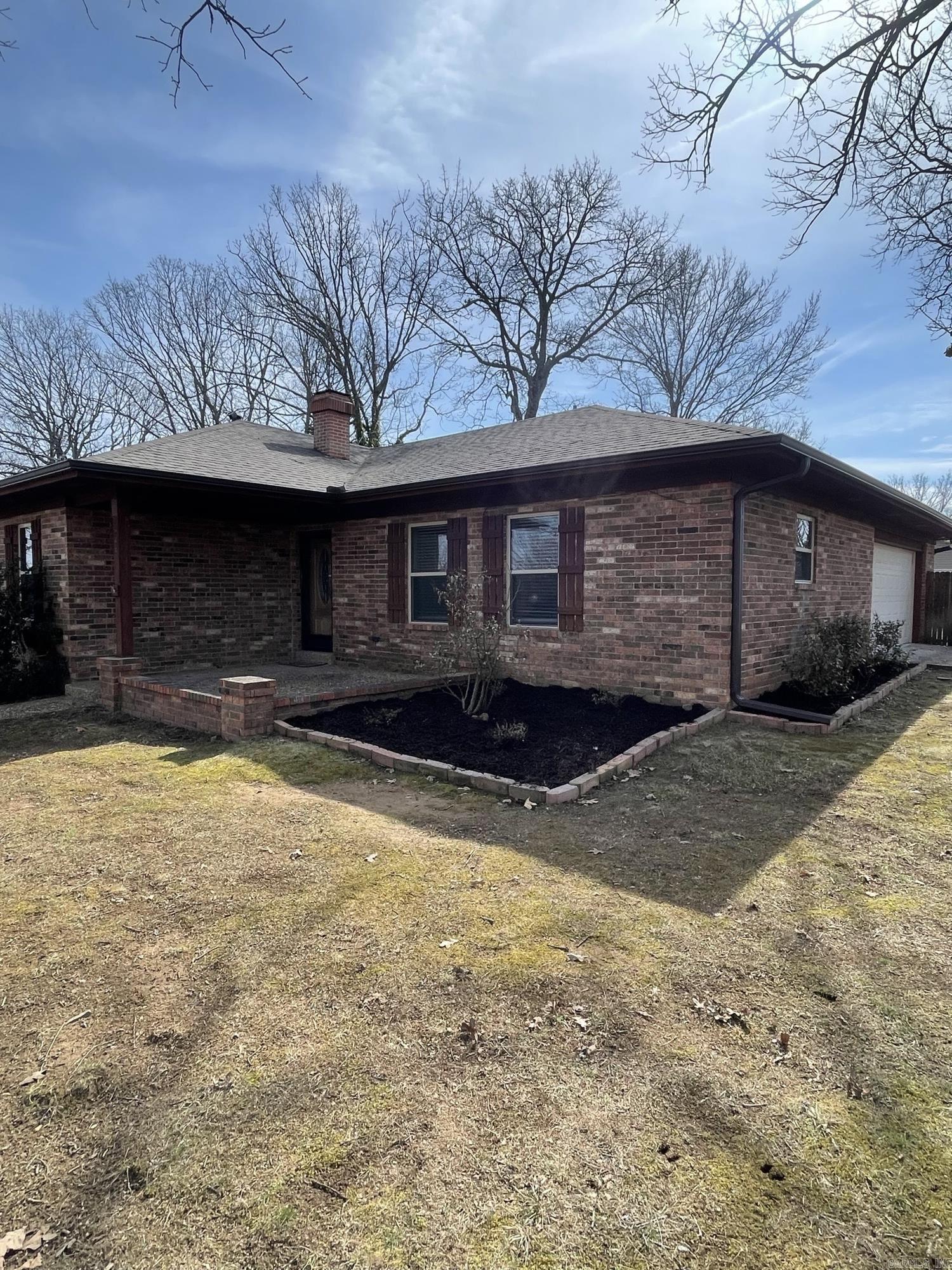 208 Elwood Dr