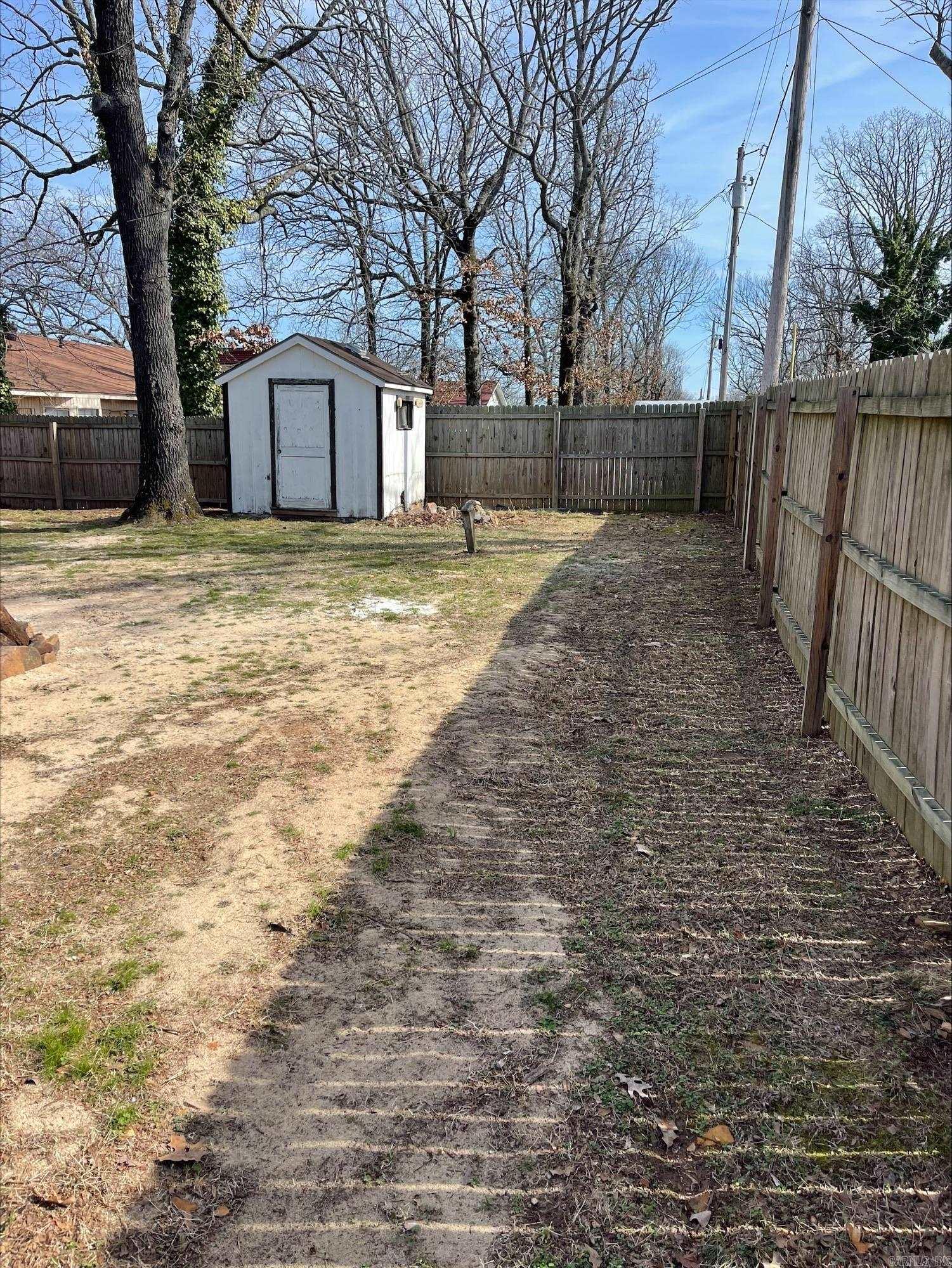 208 Elwood Dr