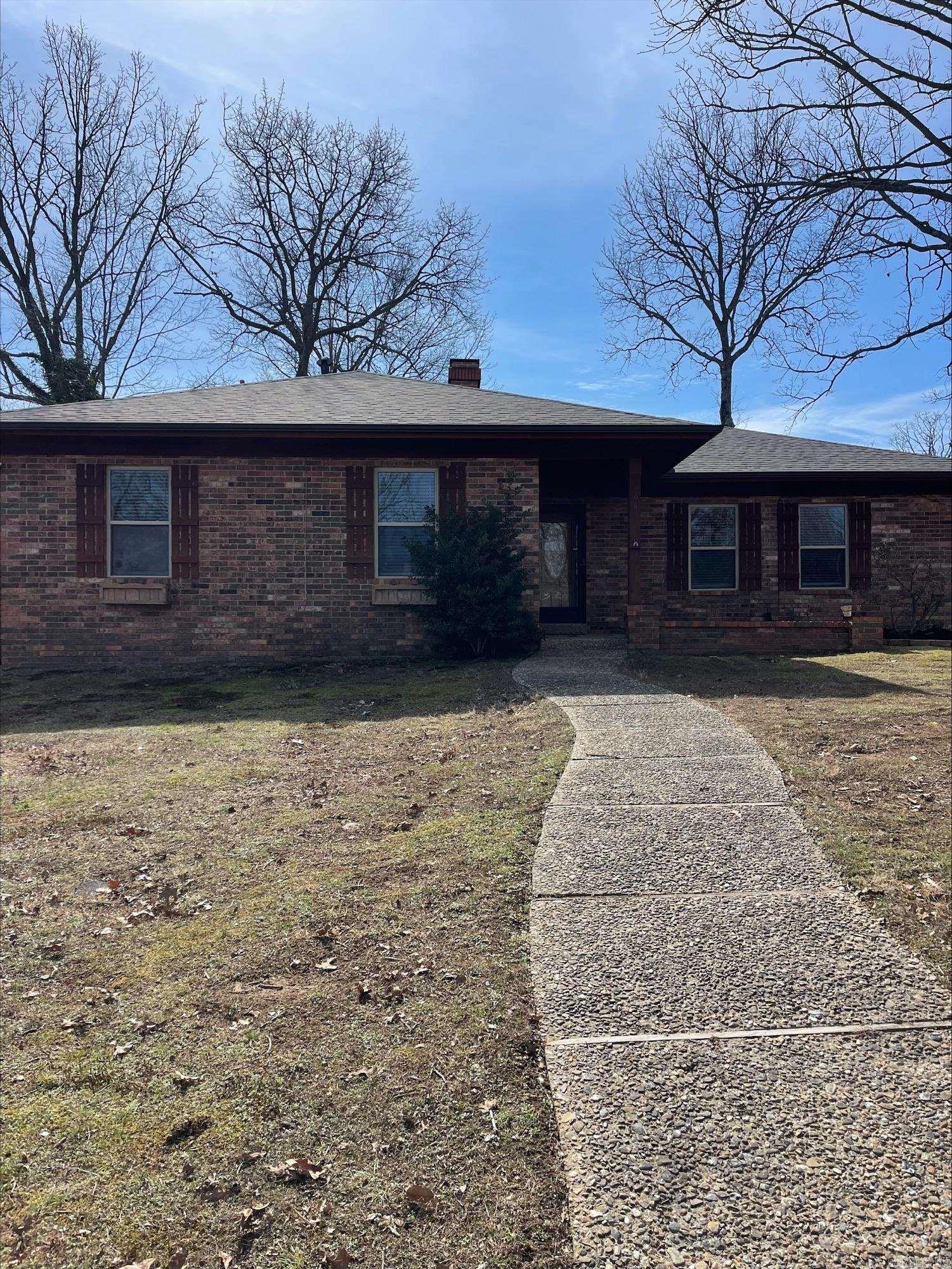 208 Elwood Dr